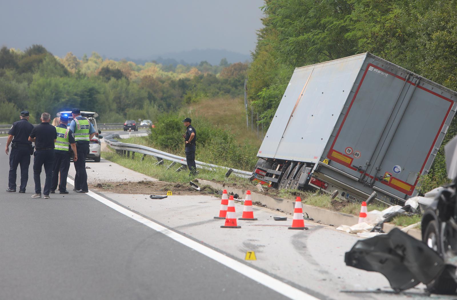 Muškarac smrtno stradao na autocesti kod Ogulina