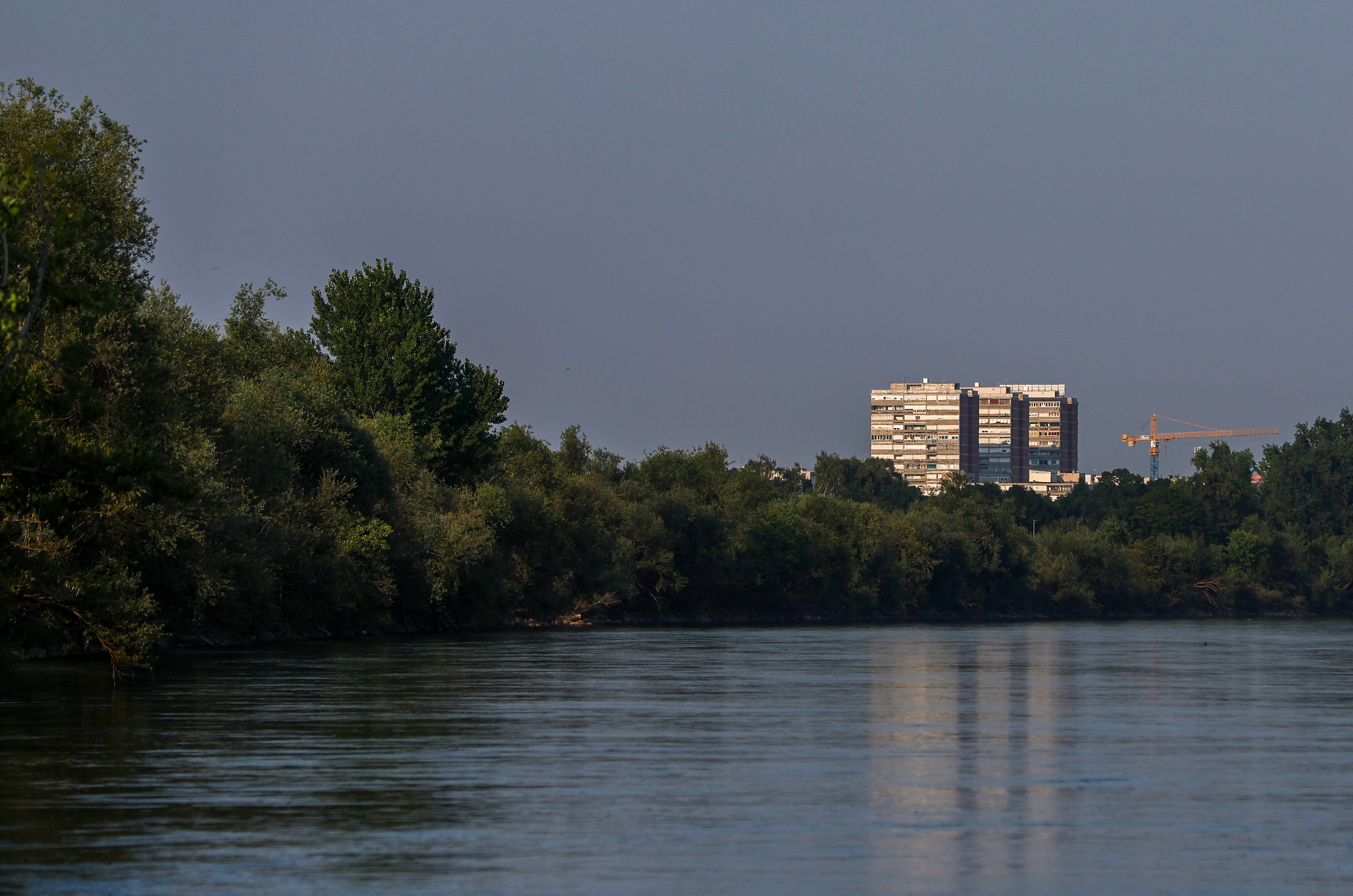 Zgareb: Vrući dan na obali Save