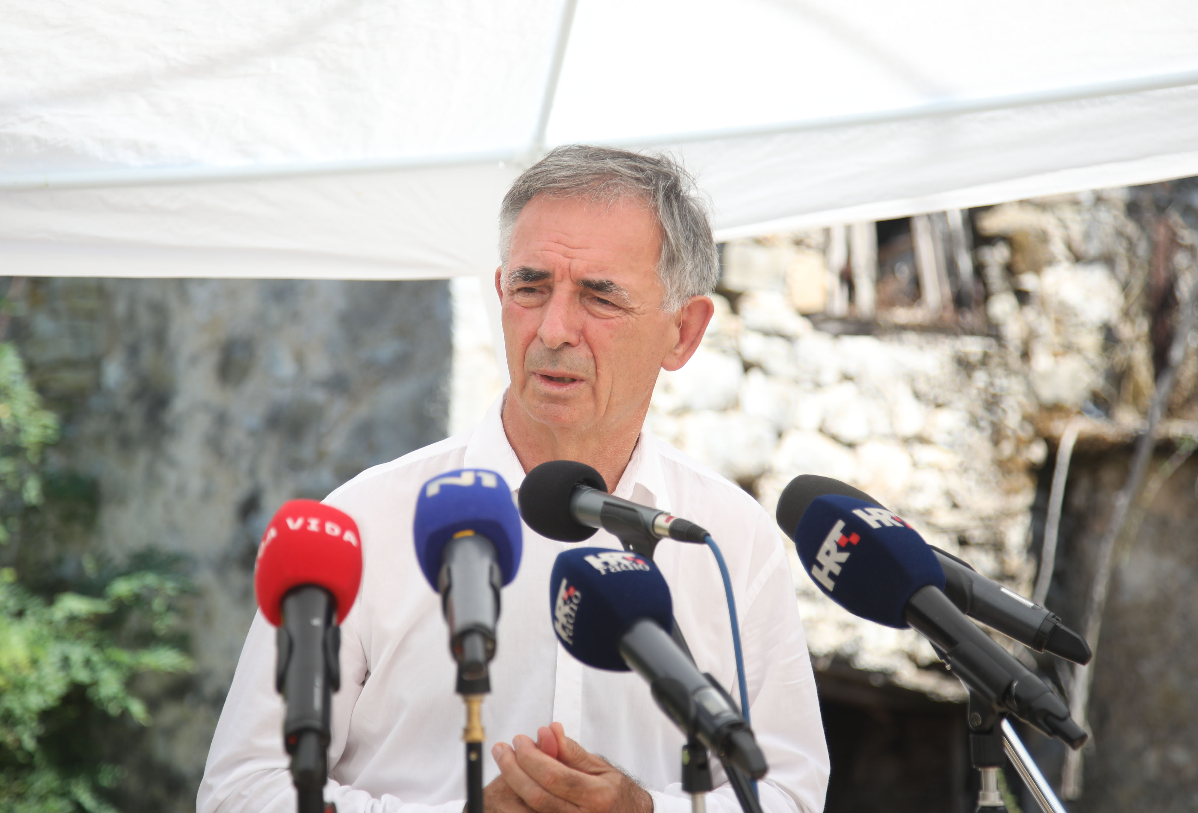 Grubori: Organizirana komemoracija za civilne žrtve rata ubijene tijekom i nakon vojno-redarstvene akcije ,,Oluja''