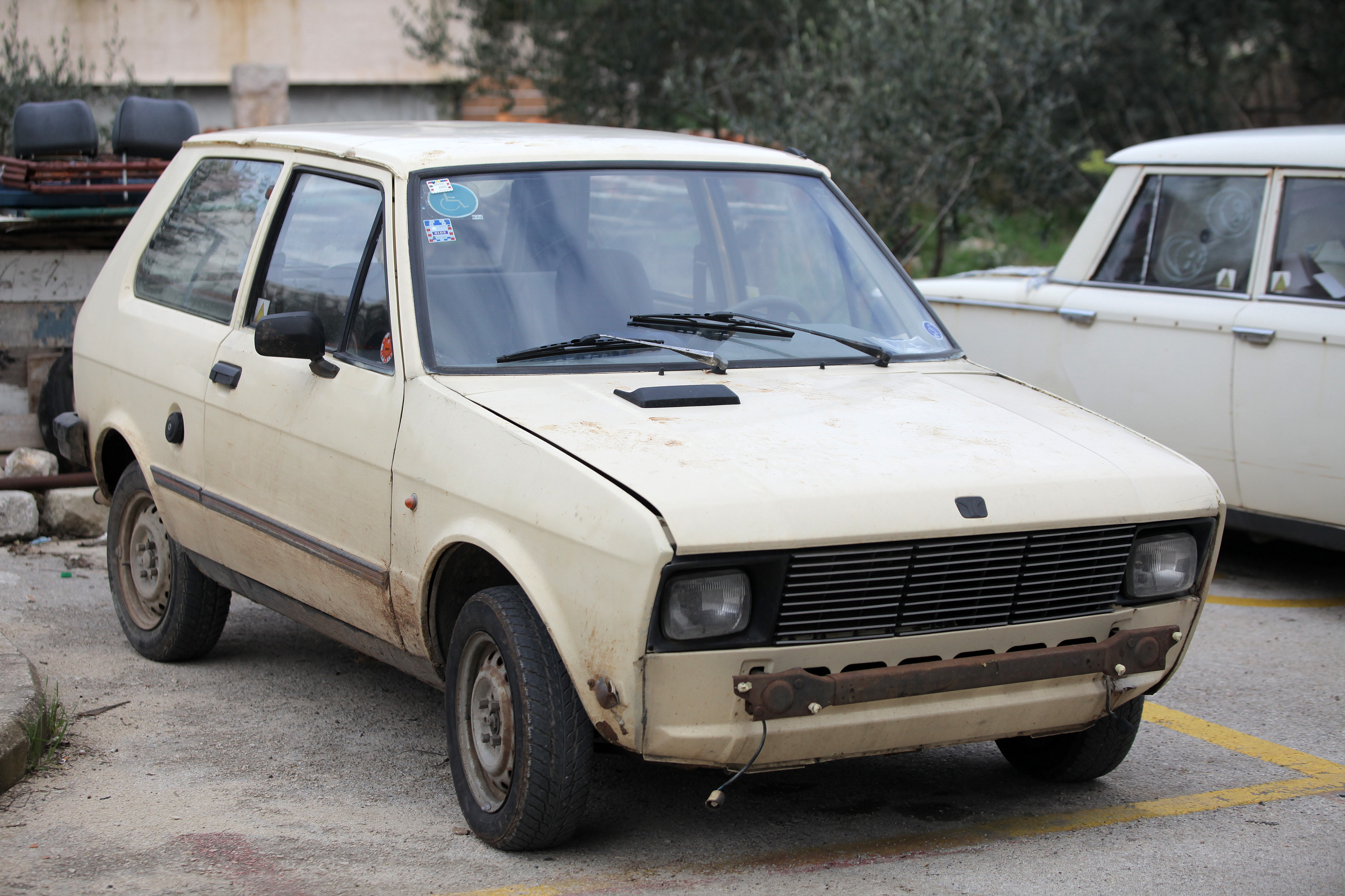 Zadar: Uhitili dje?ake koji su ukrali Yugo i auto su vratili vlasniku