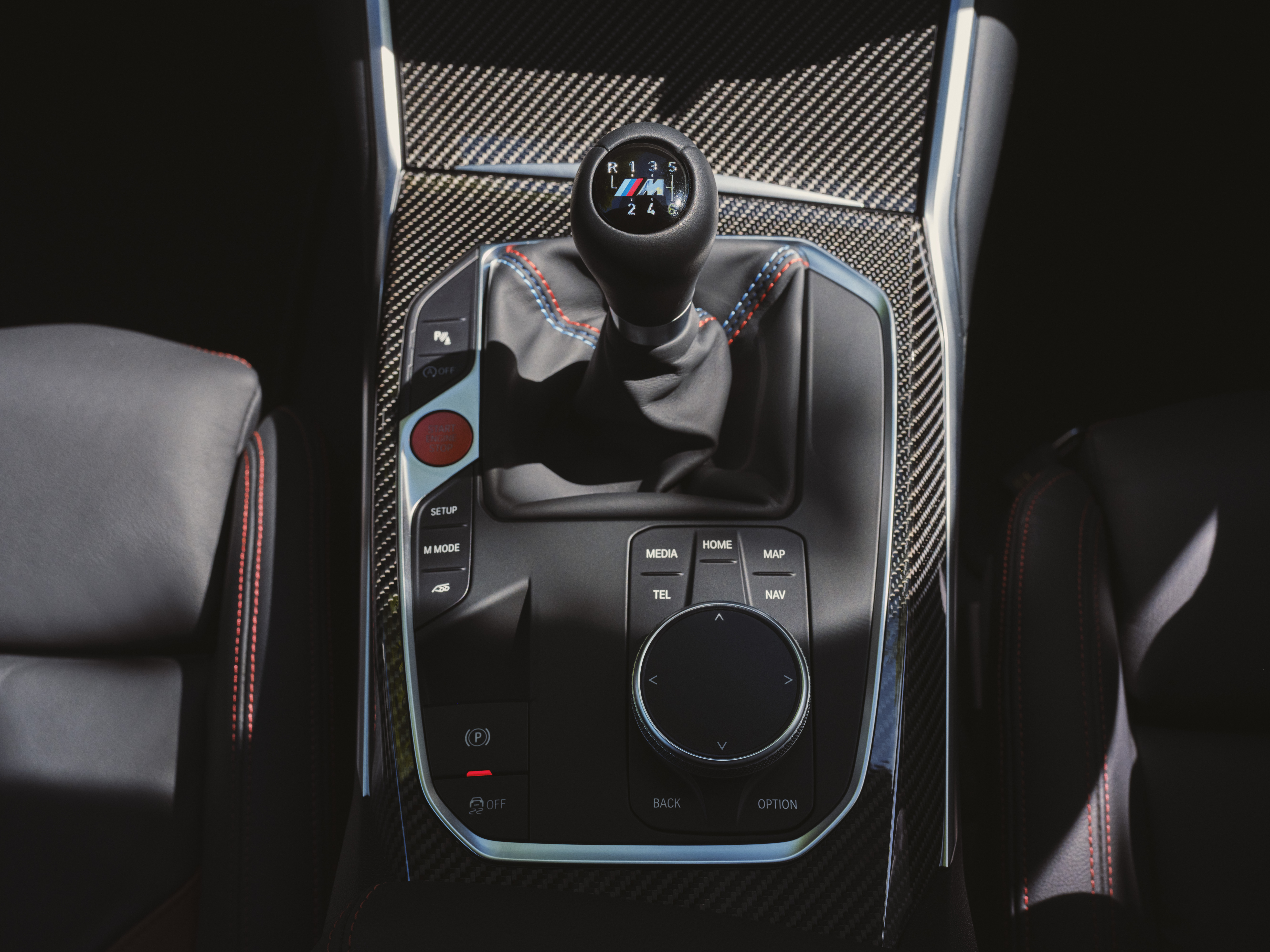 P90553316_highRes_the-new-bmw-m2-06-20