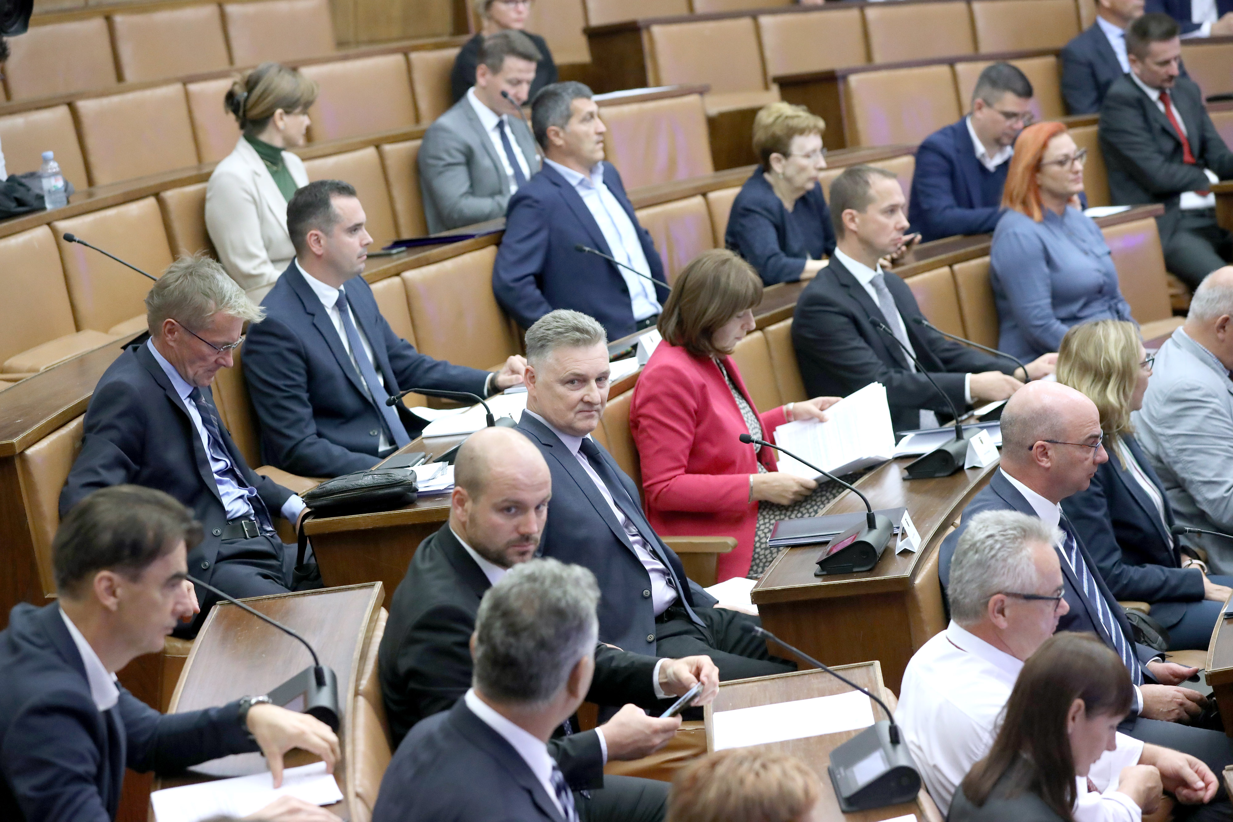 Zagreb: Saborski Odbor za gospodarstvo o plja?ki u Ini