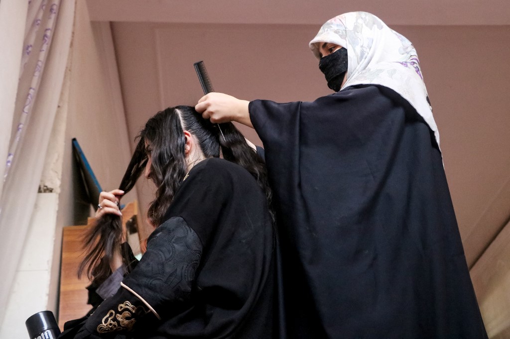 AFGHANISTAN-RIGHTS-WOMEN-SALON