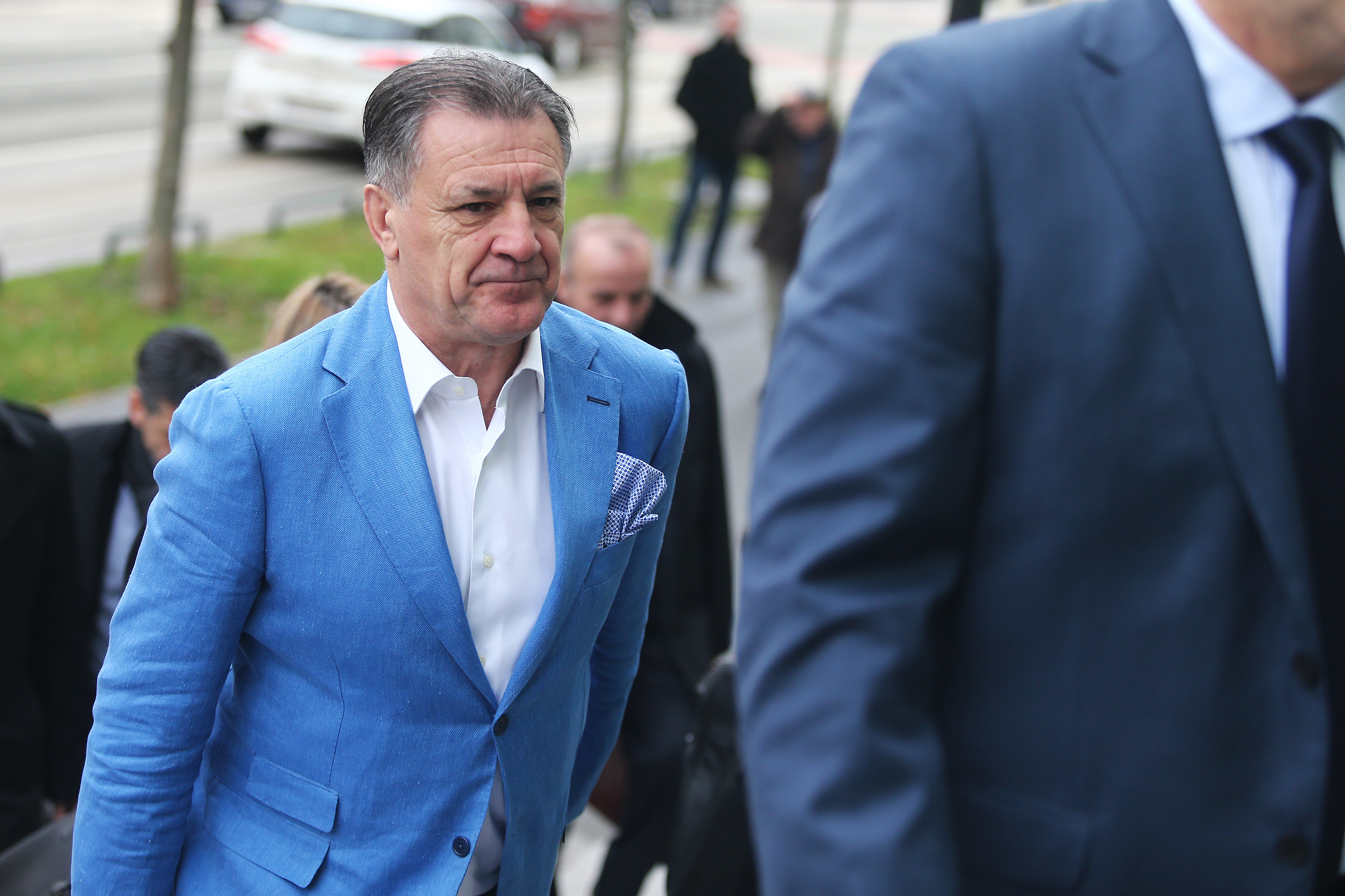 Osijek: Mami? u pratnji odvjetnika dolazi na sjednicu optunog vije?a na upanijskom sudu