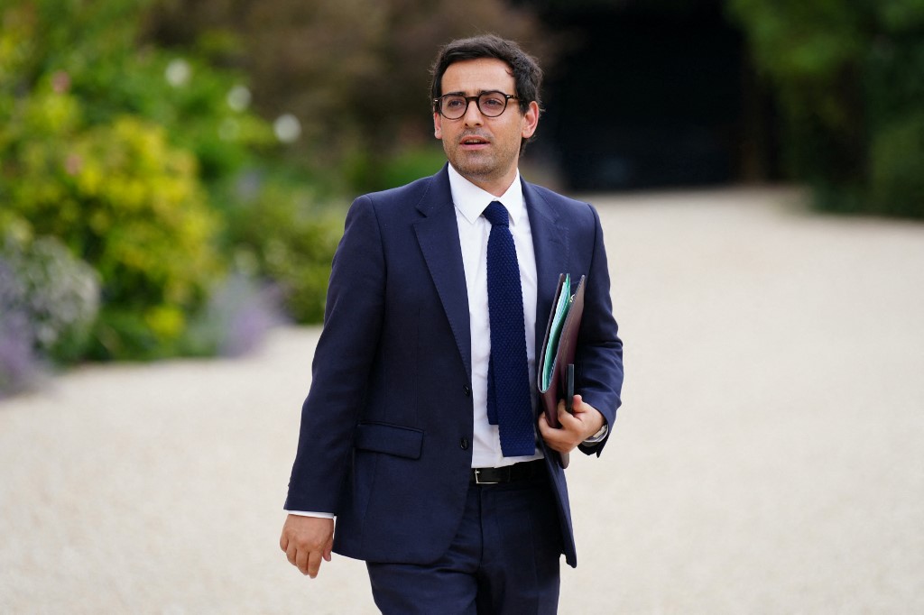 Thierry Breton quitte la Commission européenne, se dit désavoué par von der Leyen aro/mad/eb