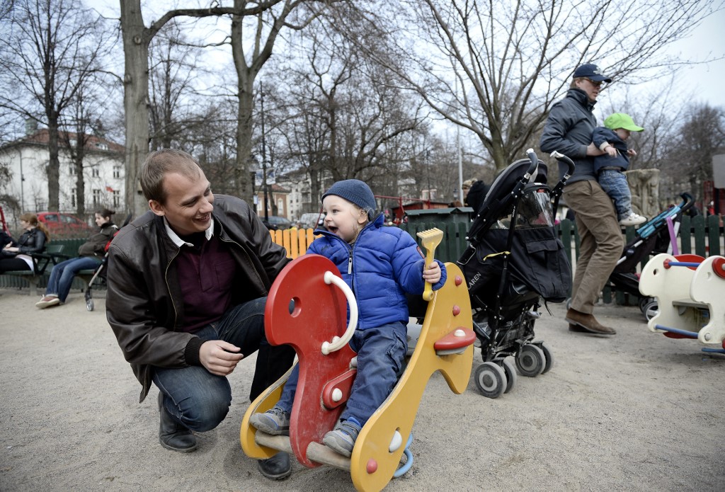 SWEDEN-PATERNITY-LEAVE-FEATURE
