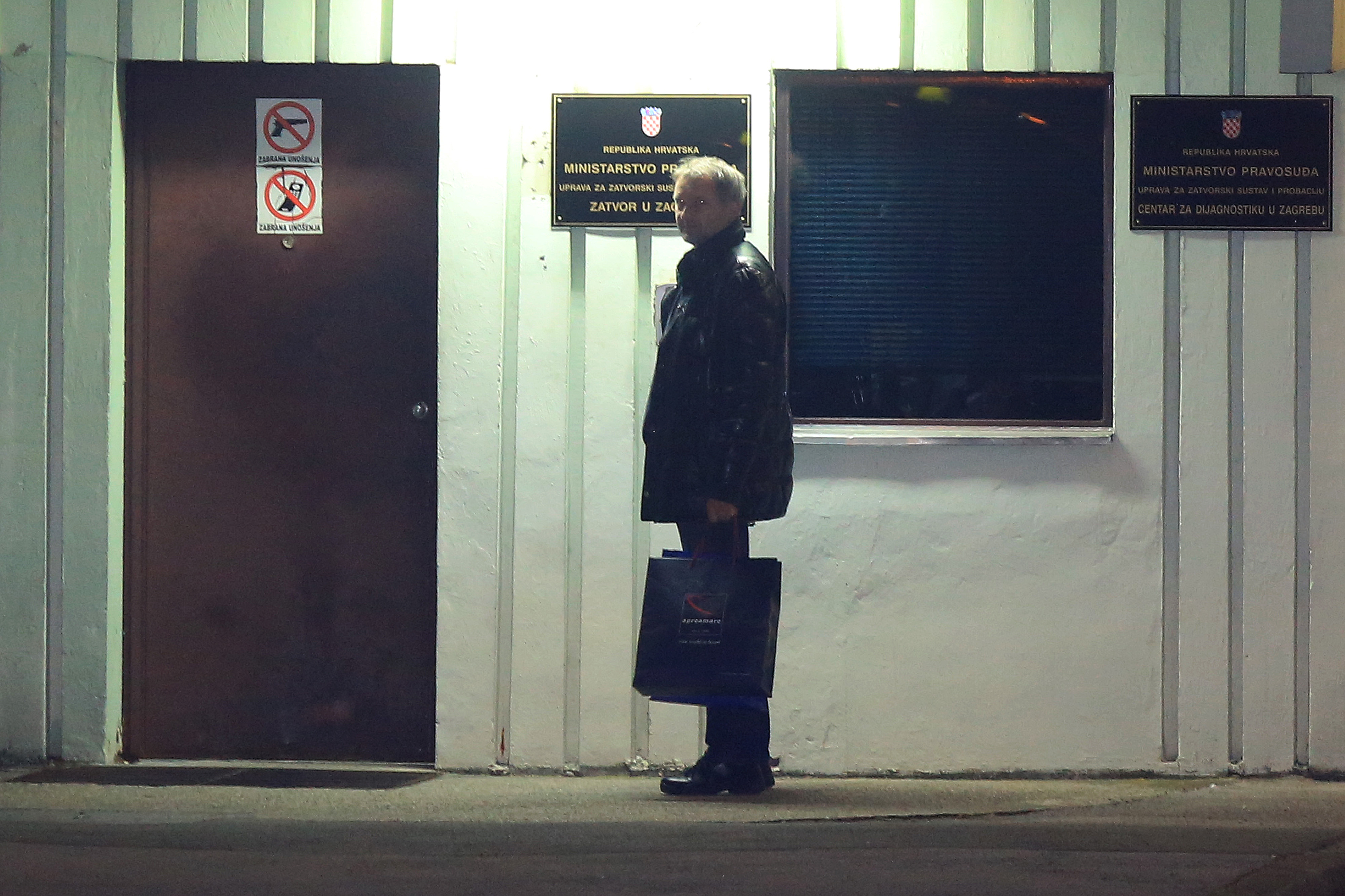 Zagreb: Suspendirani policajac Željko Dolački predao se u Remetinec