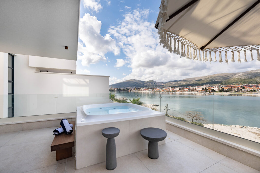 Agencija Splitski Vali