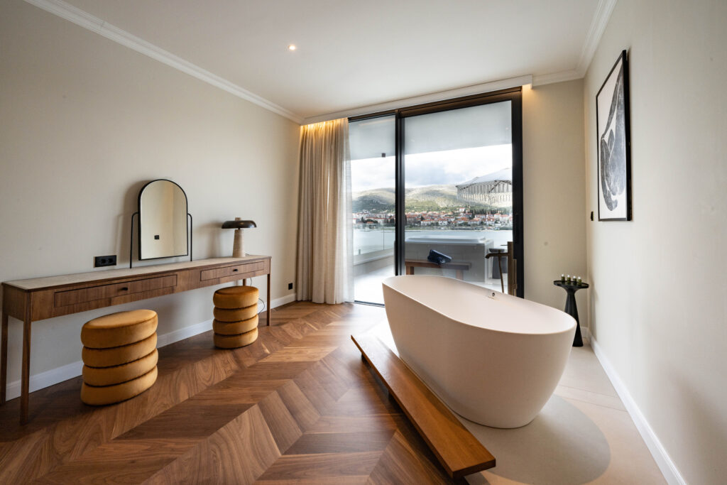 Agencija Splitski Vali