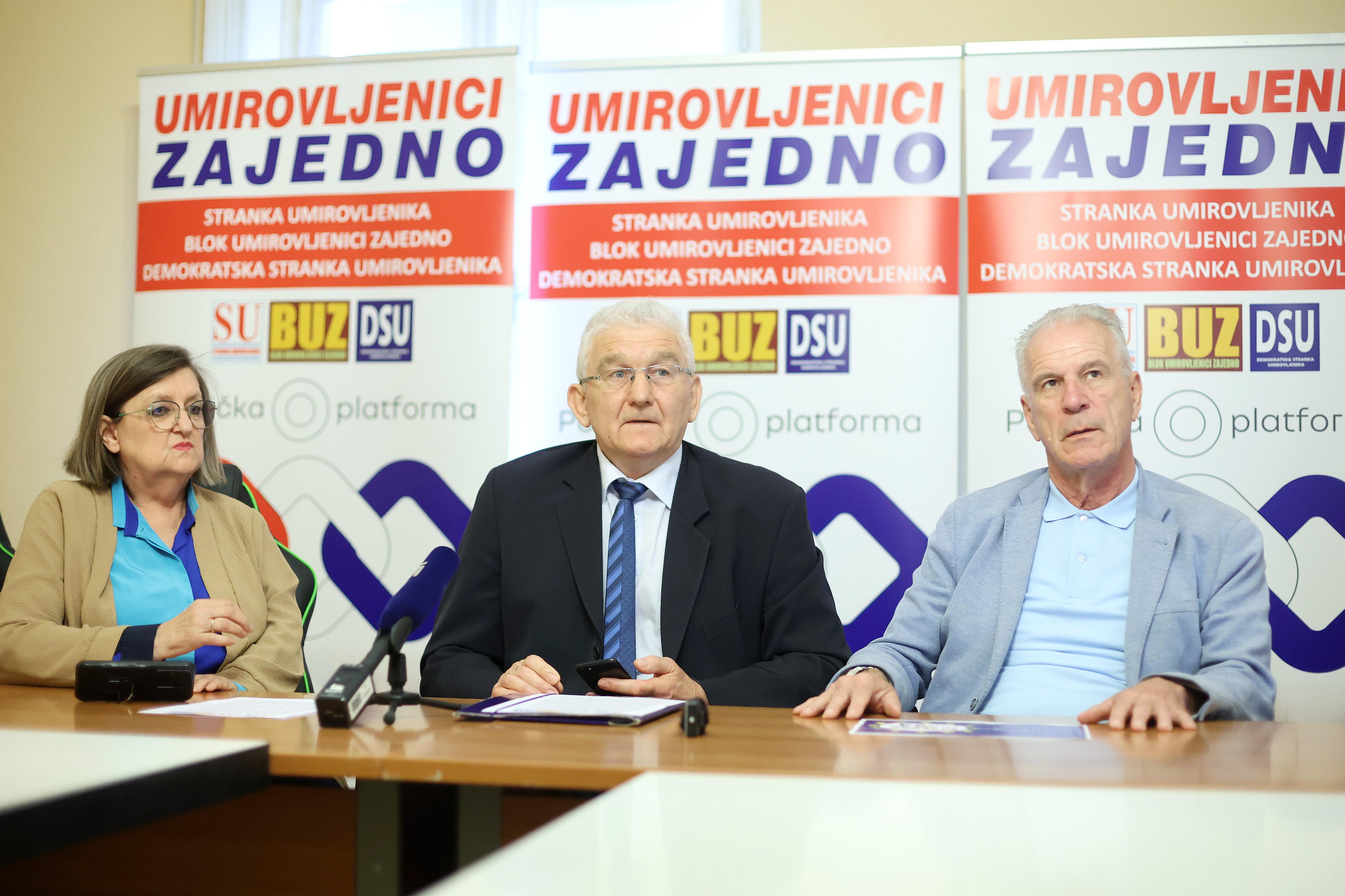 Zagreb: Koalicija Umirovljenici zajedno, SU, BUZ, DSU održala je konferenciju za novinare