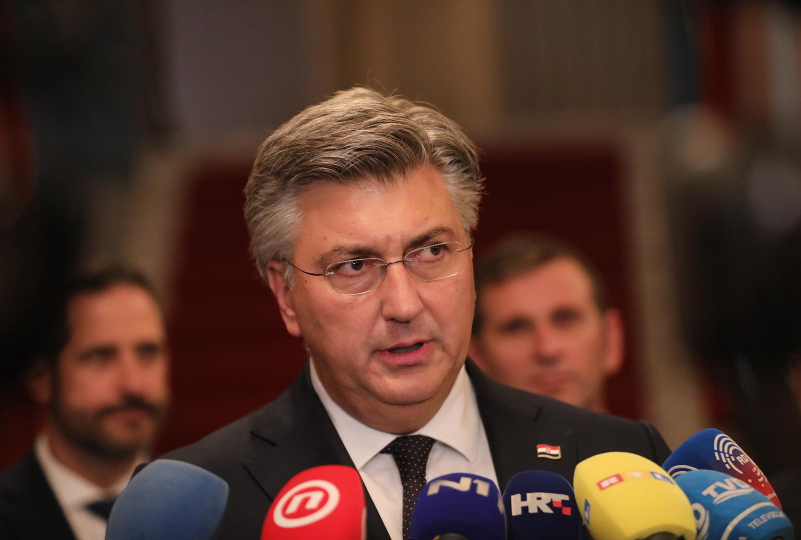 Split: Andrej Plenković obratio se medijima nakon svečane sjednice Županijske skupštine