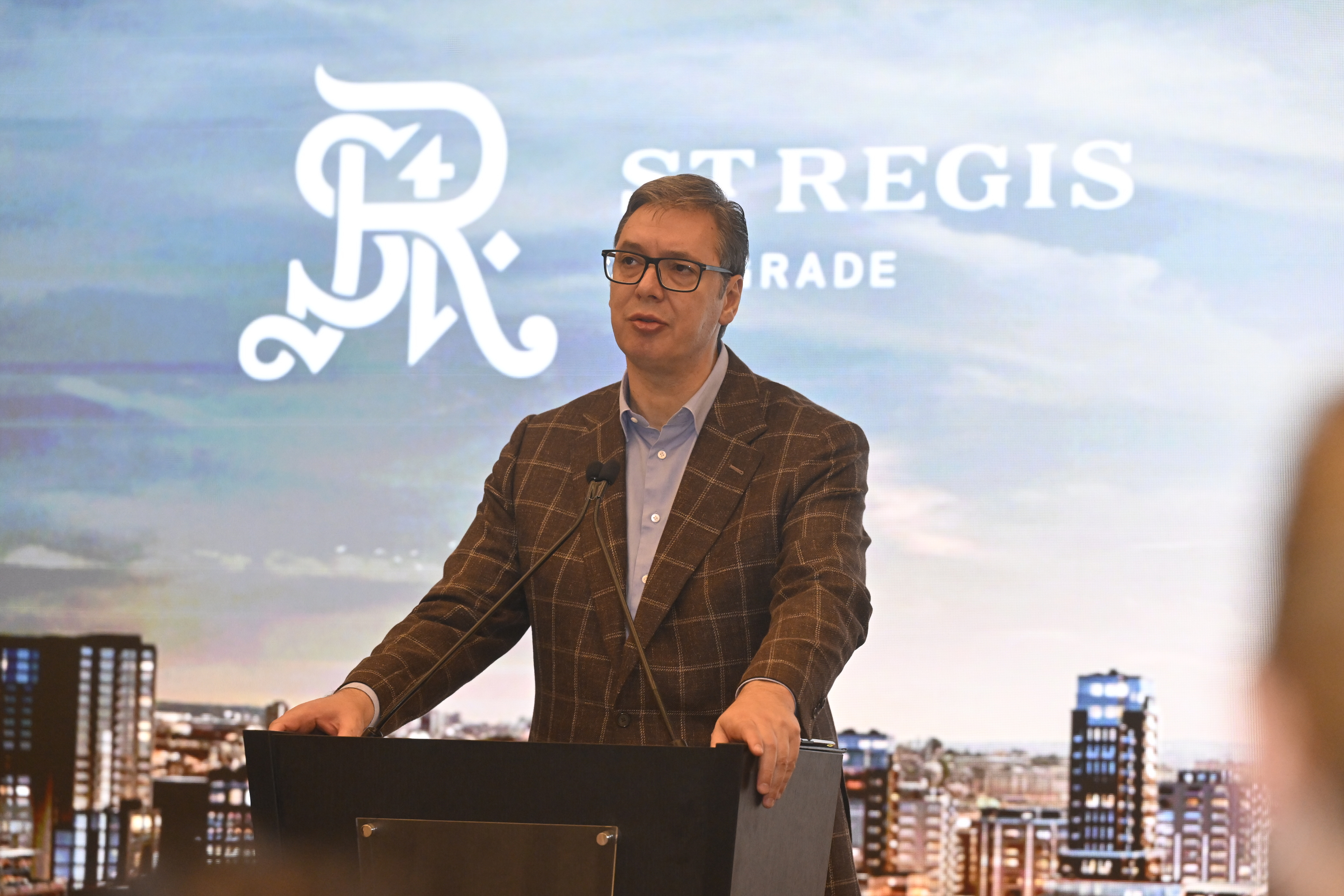 Beograd: Predsjednik Republike Srbije Aleksandar Vučić prisustvovao je svečanosti povodom završetka radova na hotelu The St. Regis u Kuli Beograd