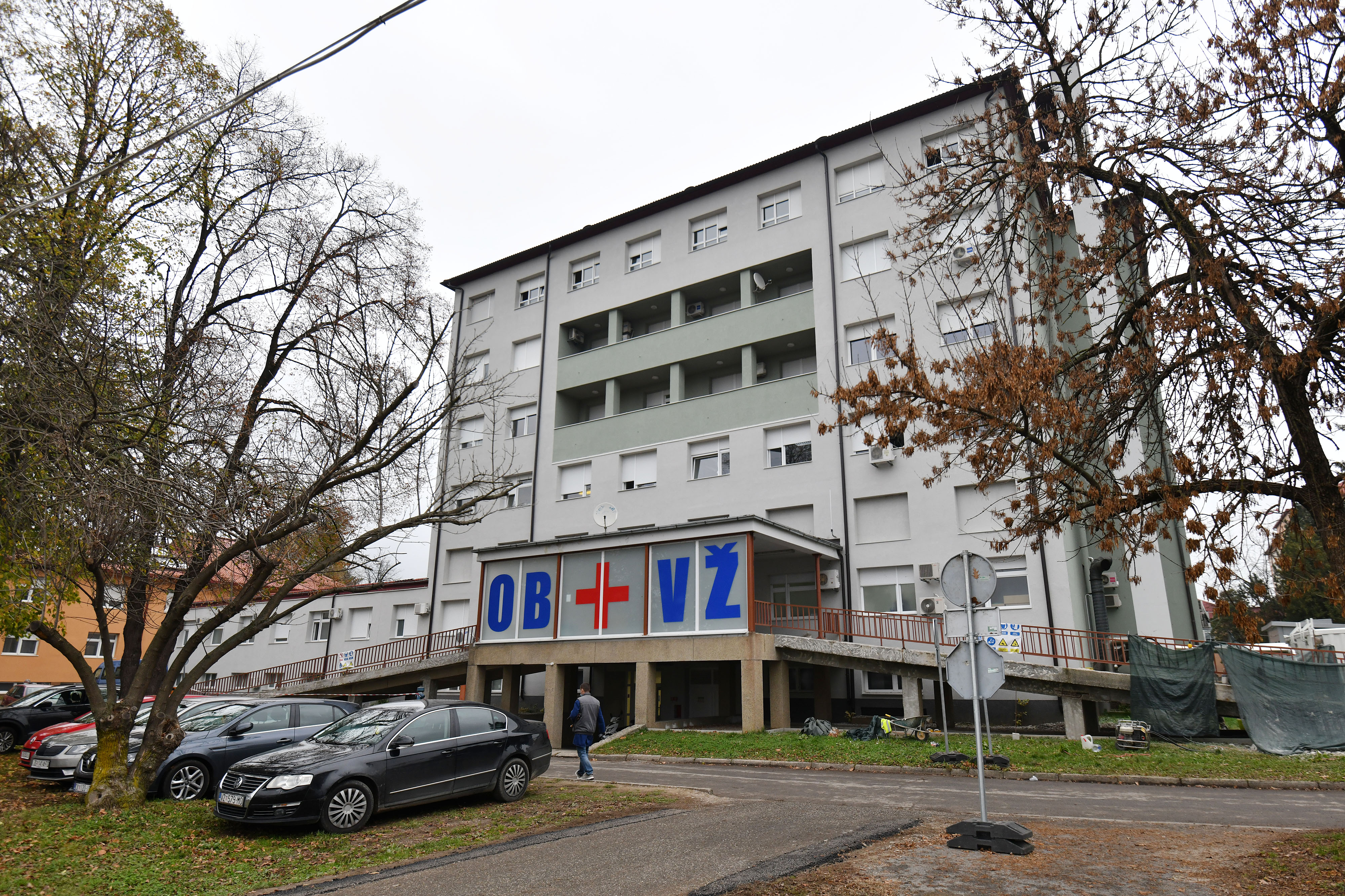 Sve više osoba na bolničkom  liječenju u Varaždinu, 143 osobe s težom kliničkom slikom
