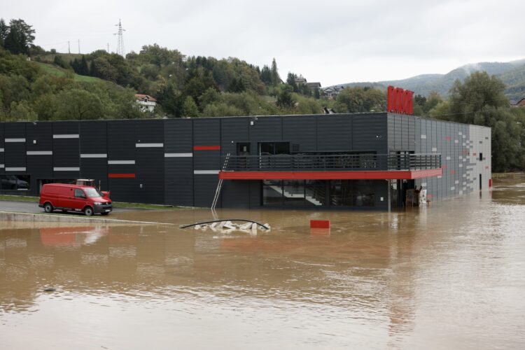 1728069583-kiseljak-19-750x500