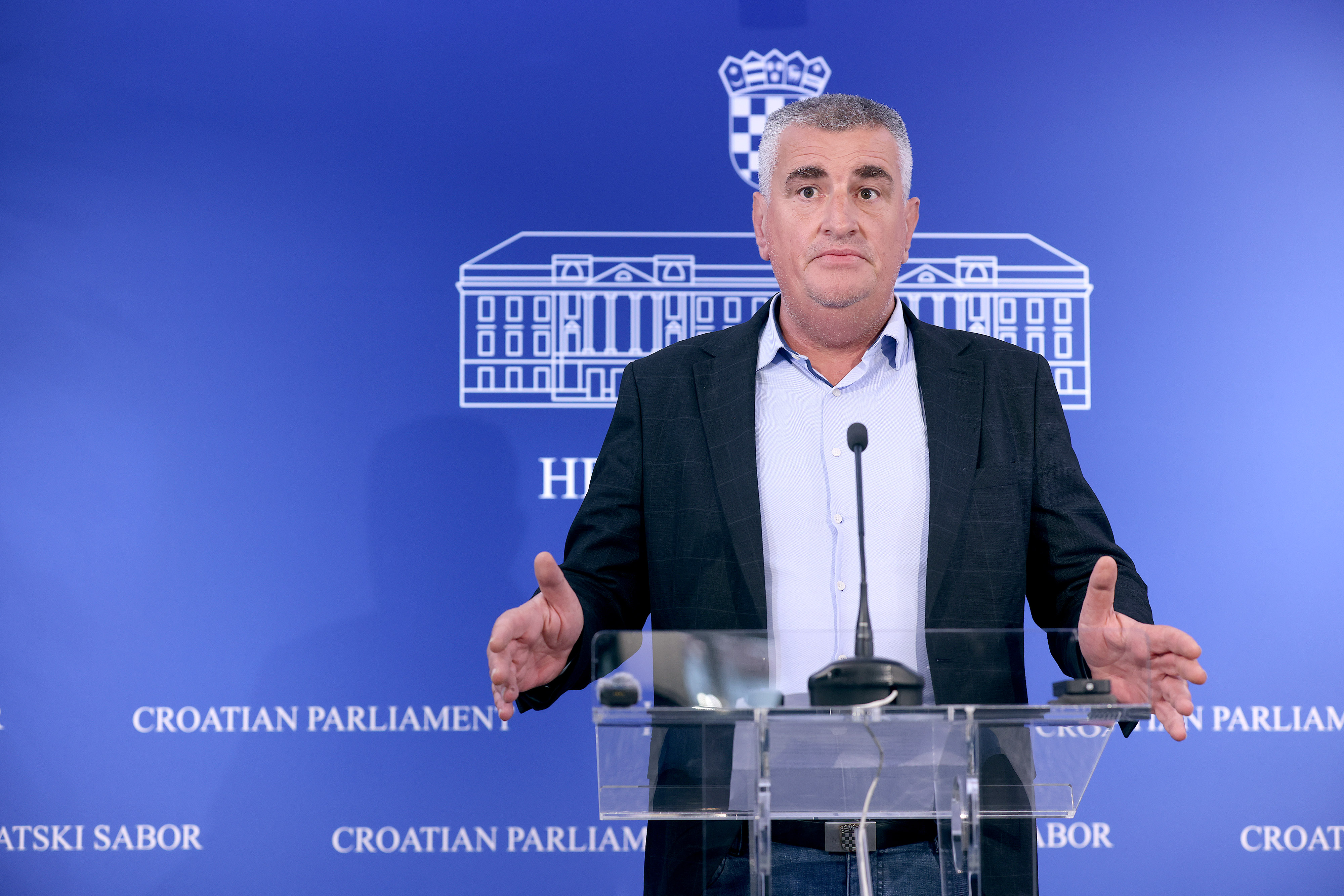 Zagreb: Miro Bulj tvrdi da je Plenković lagao oko slanja naše vojske u Ukrajinu