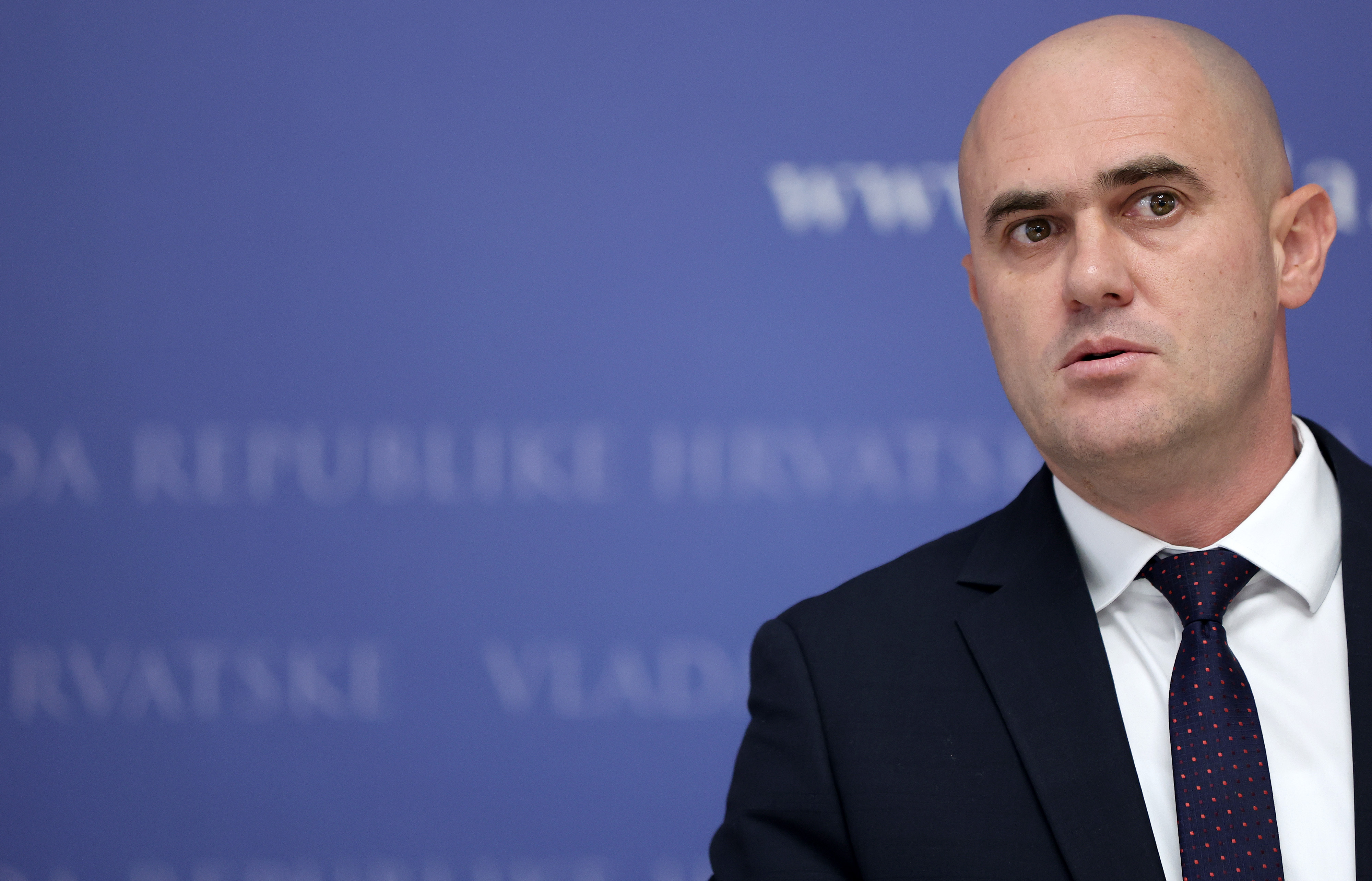 Zagreb: Josip Dabro obratio se medijima nakon sastanka parlamentarne većine