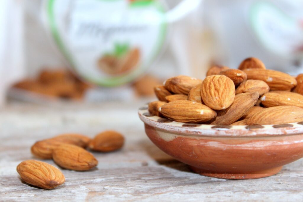 1729230781-almond-3523569_1920-1024x683.jpg