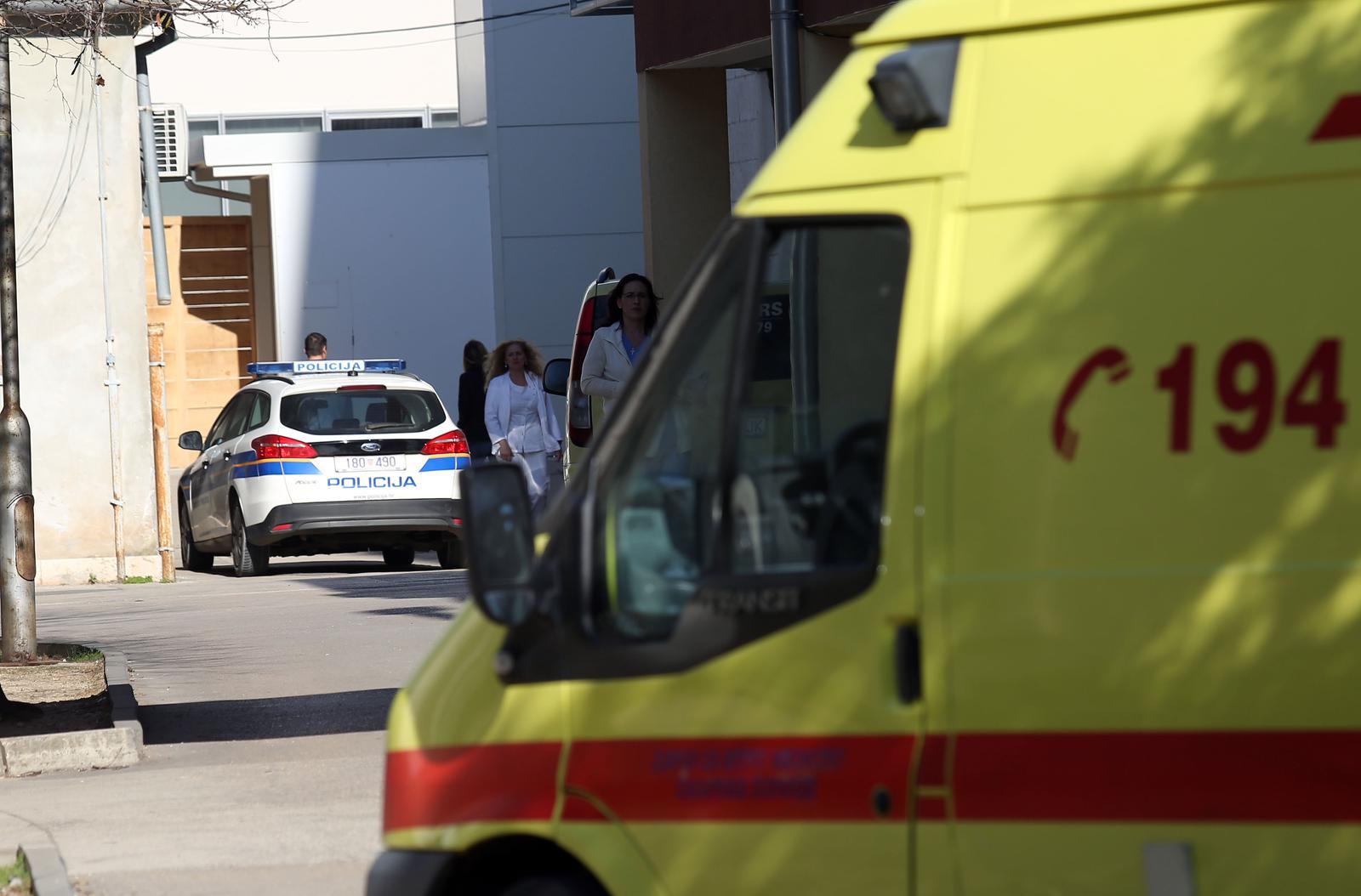 Zadar: Ministrica Murganic obišla djecu u Općoj bolnici koju je otac bacio s balkona kuće na Pagu