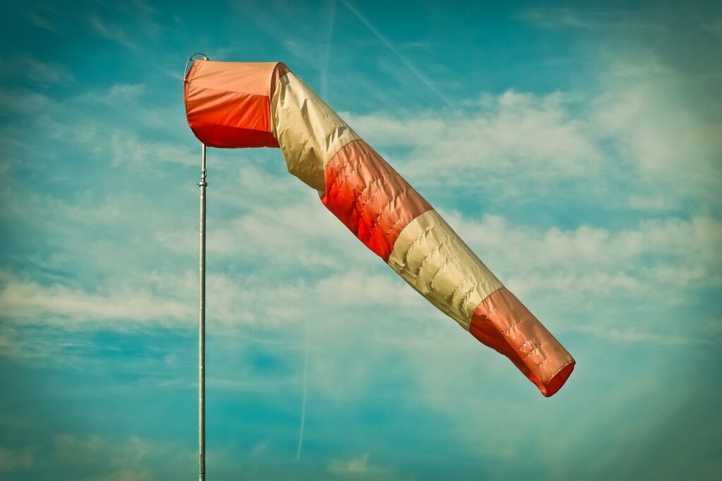 1729746593-wind-sock-1696481_1280-1024x682.jpg
