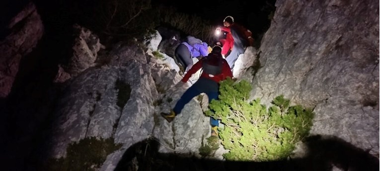 15e8270f-1080-4bda-bab4-0b64e28ed4c3