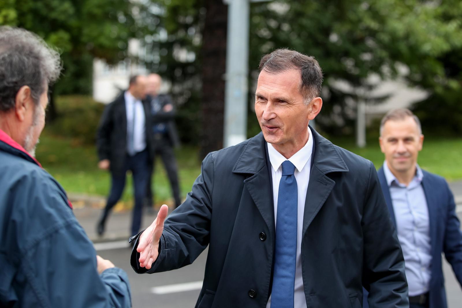 Gospić: Predstavljanje kandidata HDZ-a za Predsjednika Republike dr.sc. Dragana Primorca