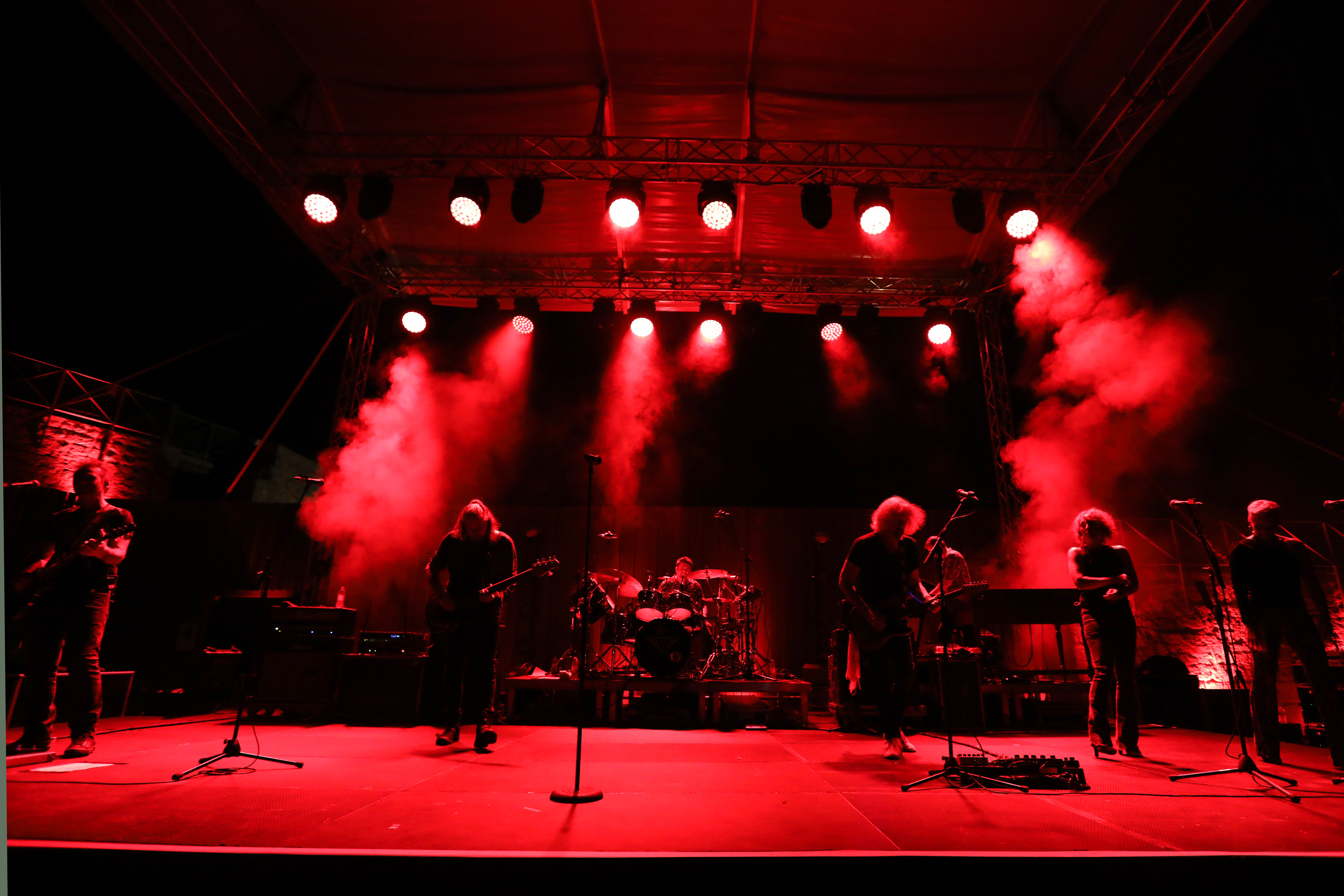 Šibenik: Parni valjak održao koncert na prepunoj tvrđavi sv Mihovila