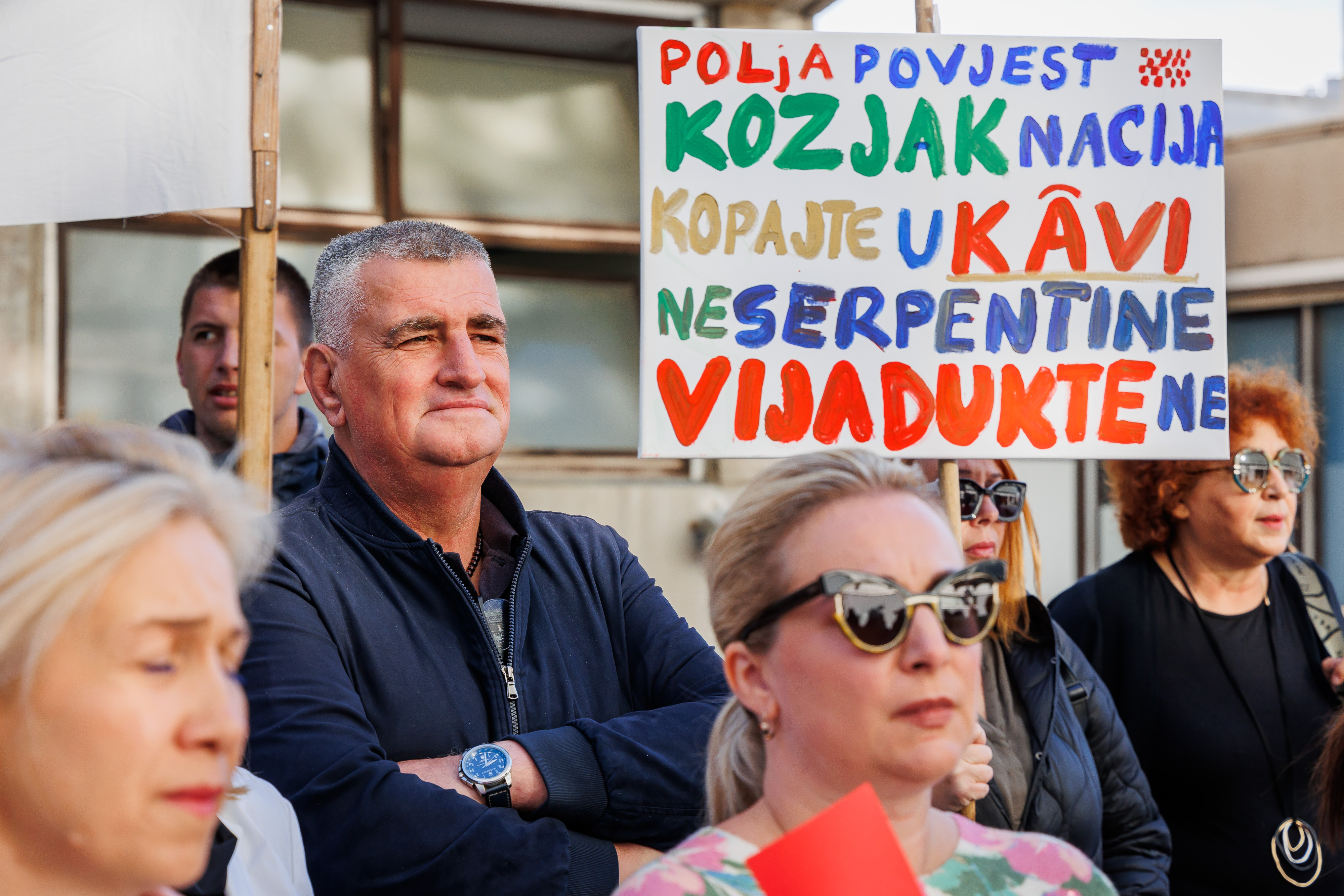 Split: Građanska inicijativa Spasimo Kozjak i Kaštela održala je prosvjed protiv gradnje tunela