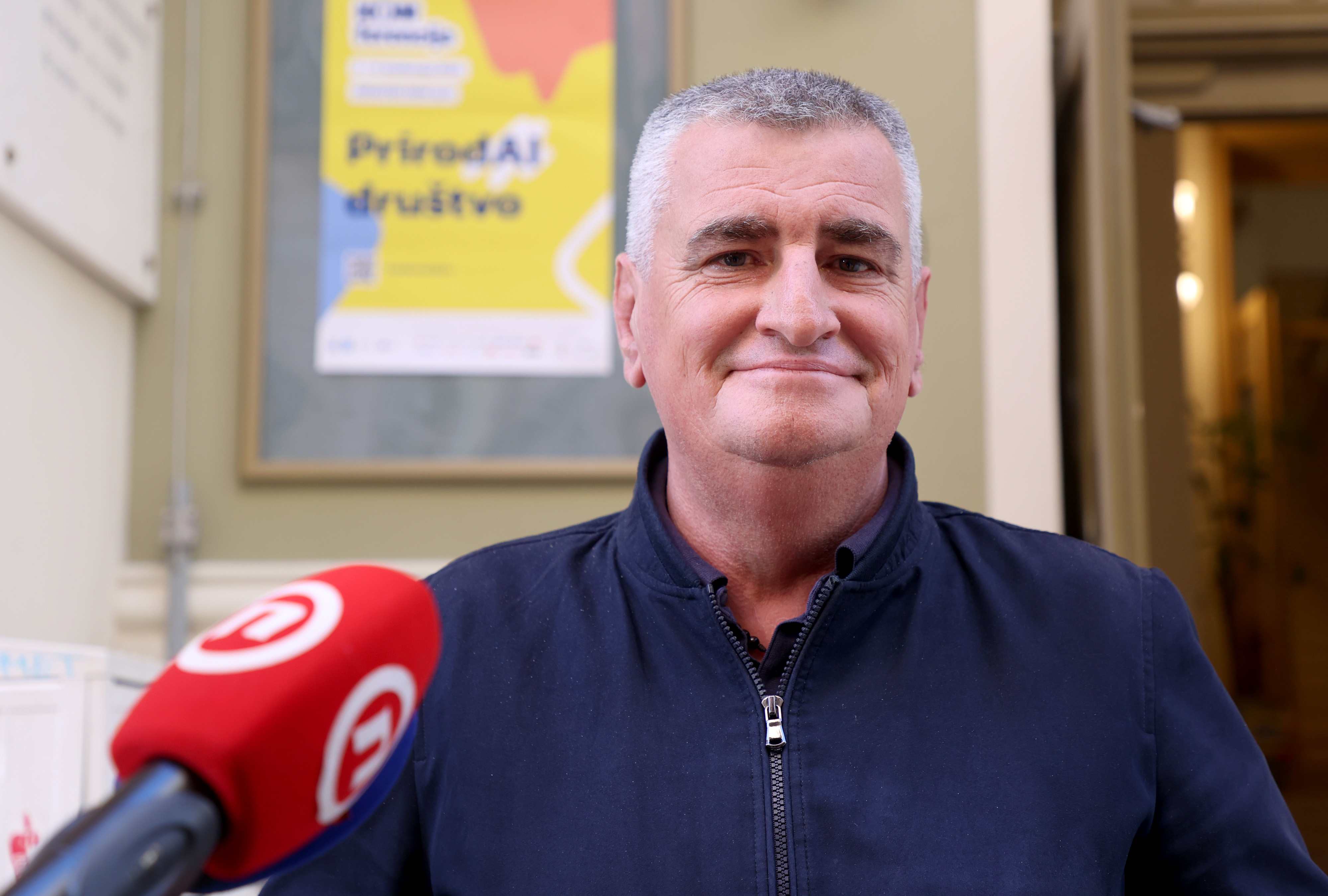 Split: Predsjednički kandidat Miro Bulj održao konferenciju za medije