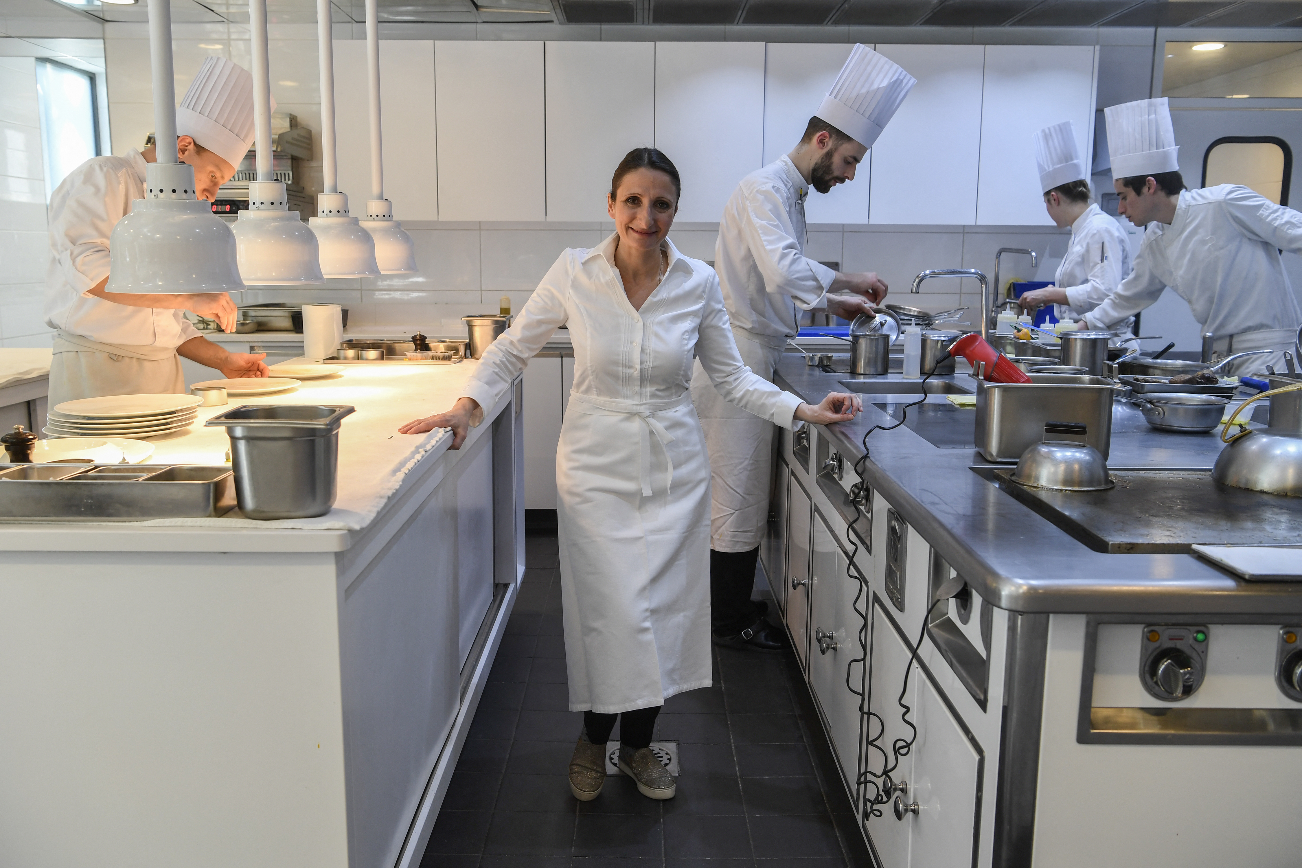 FRANCE-WOMEN-DAY-PACKAGE