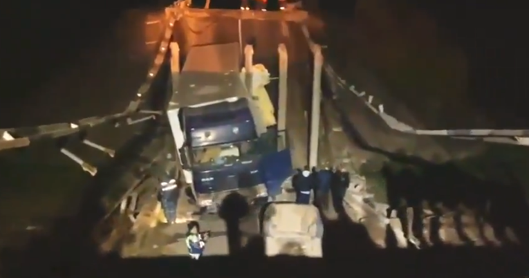 e764c38f-3ad6-447e-8aac-9676575f5642