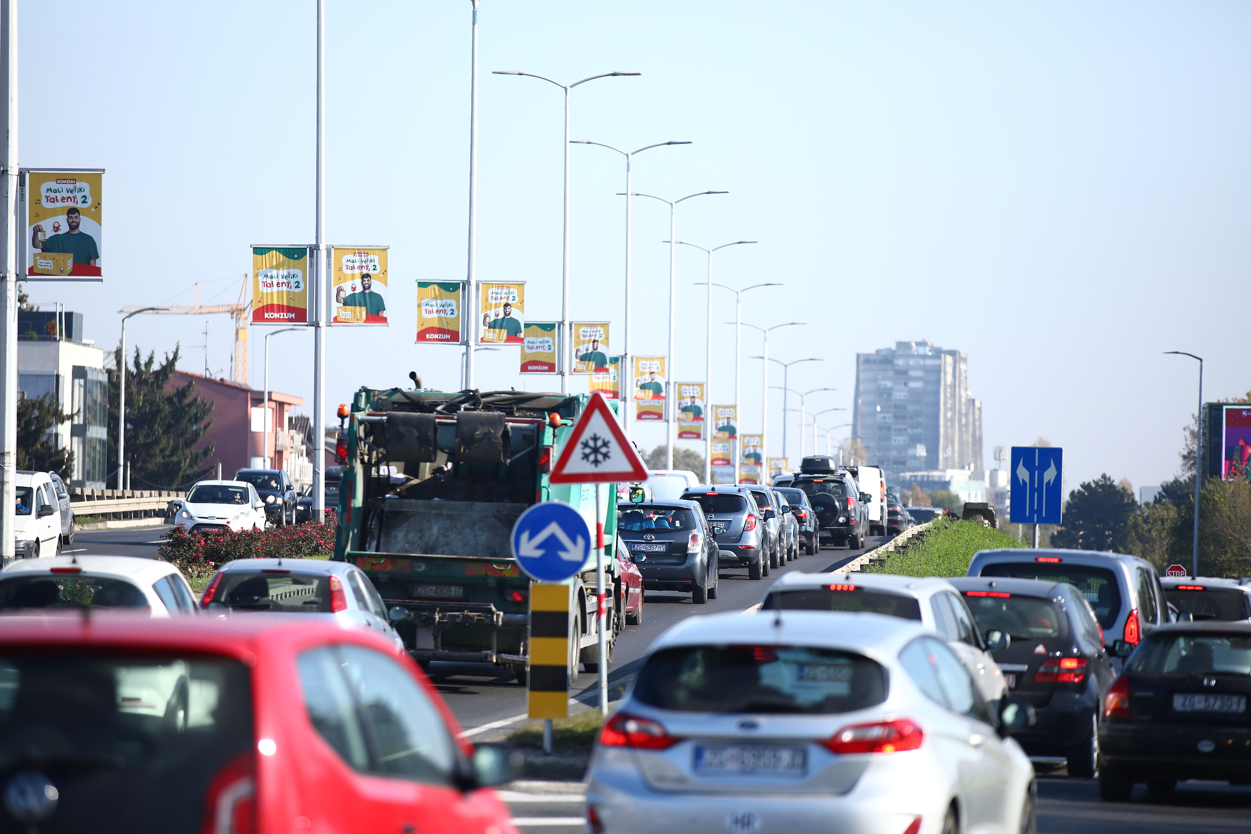 Zagreb: Velike prometne gužve zbog radova na podvožnjaku Savska cesta - Slavonska avenija