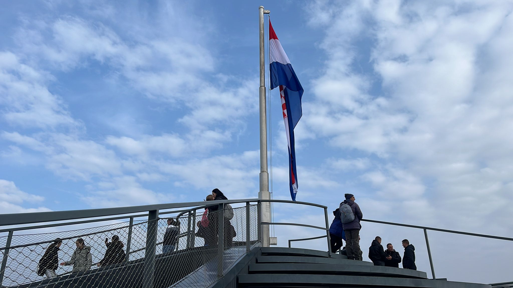 zastava na vodotornju