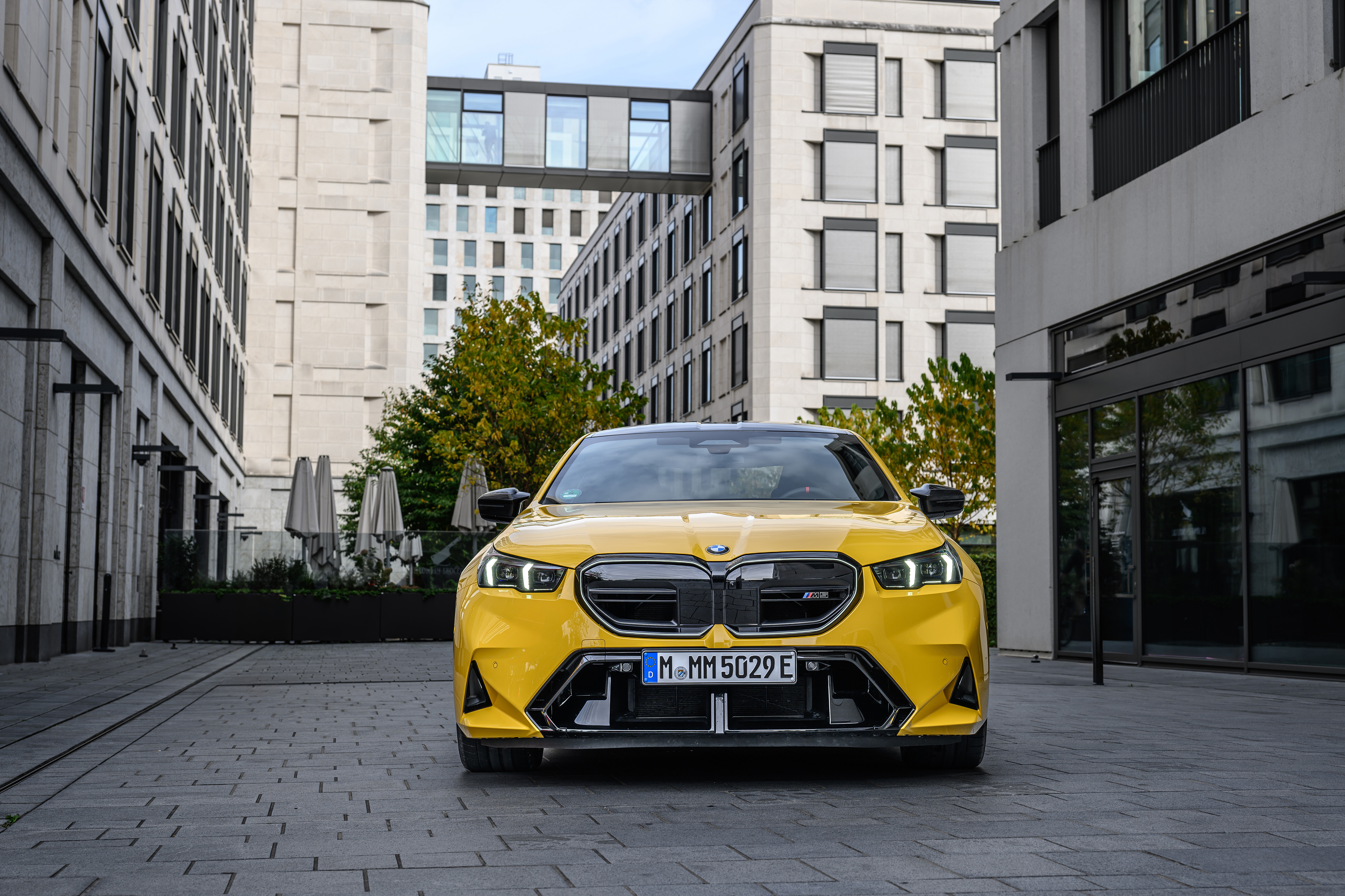 P90575463_highRes_the-all-new-bmw-m5-1