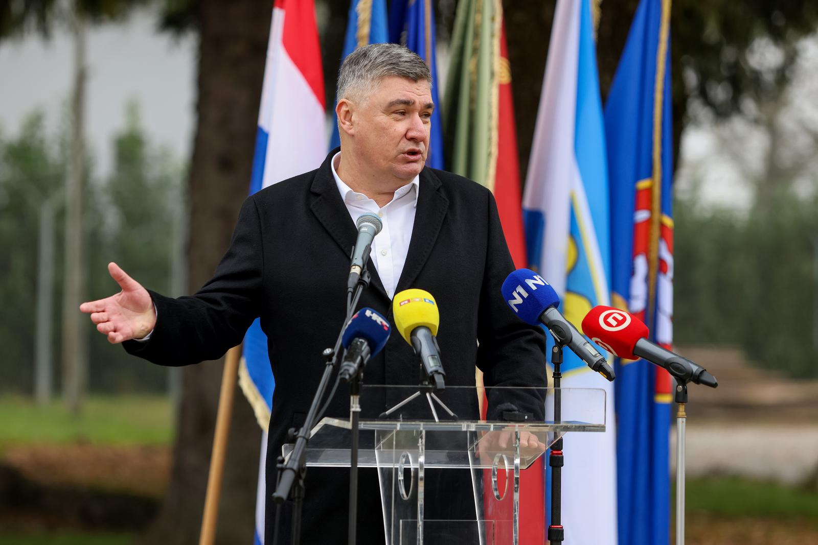 Gospić: Predsjednik Milanović na obilježavanju 32. obljetnice ustrojavanja 9. gardijske brigade Vukovi