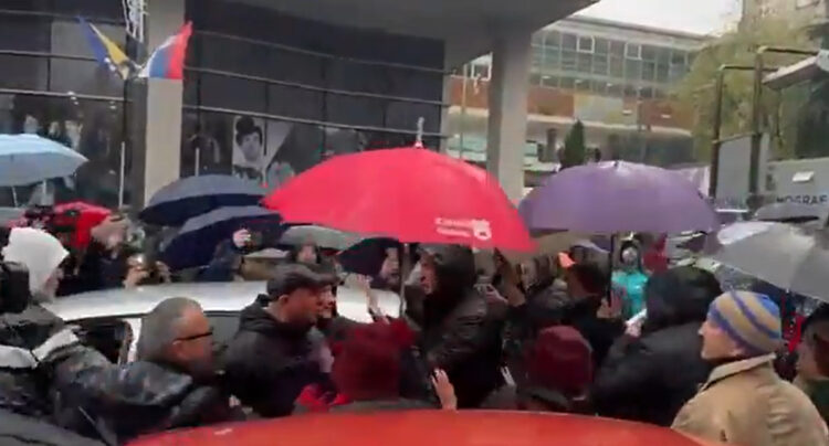 novi sad, zastani srbijo