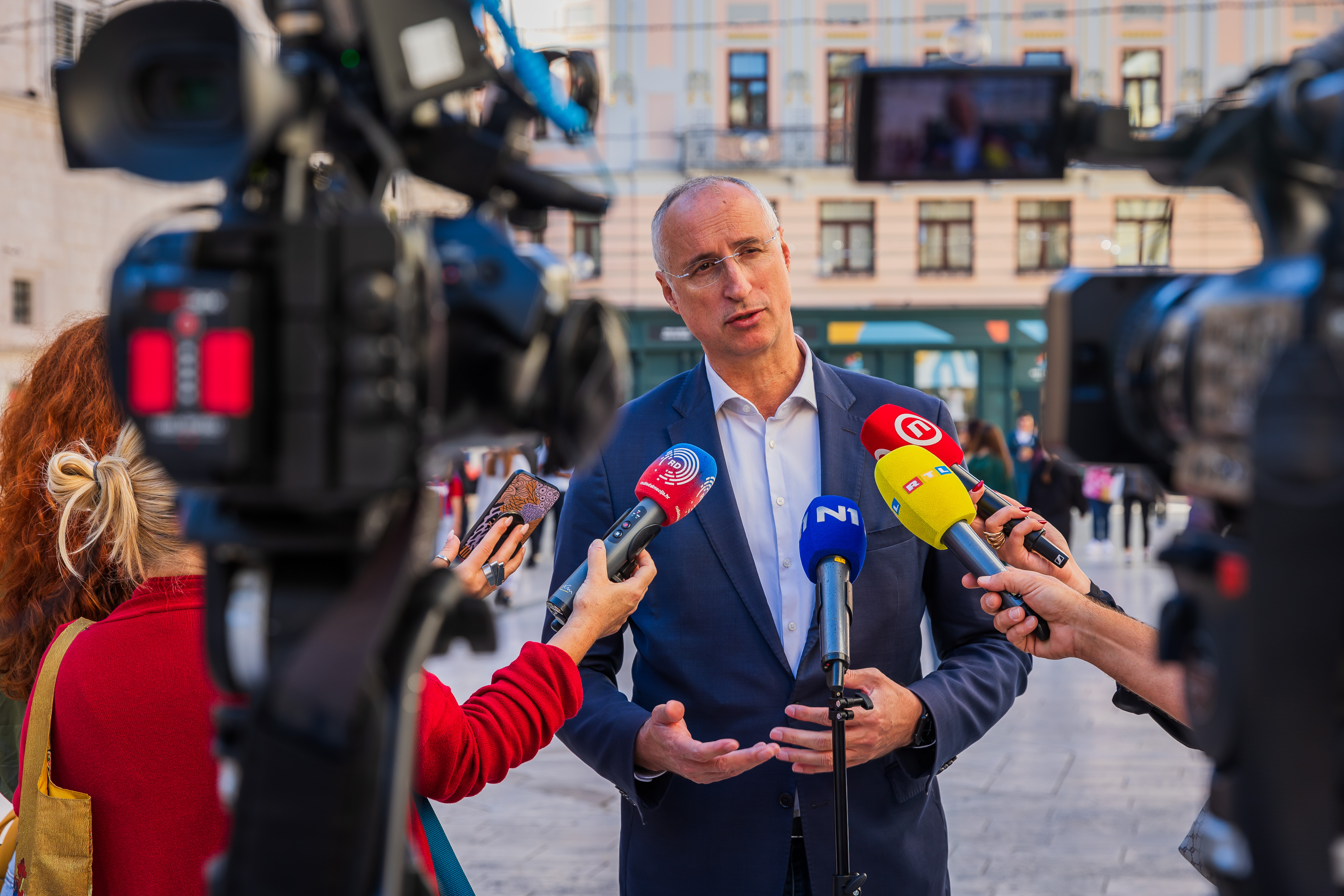 Split: Gradonačelnik Ivica Puljak dao je izjavu za medije o napadu na strane radnike