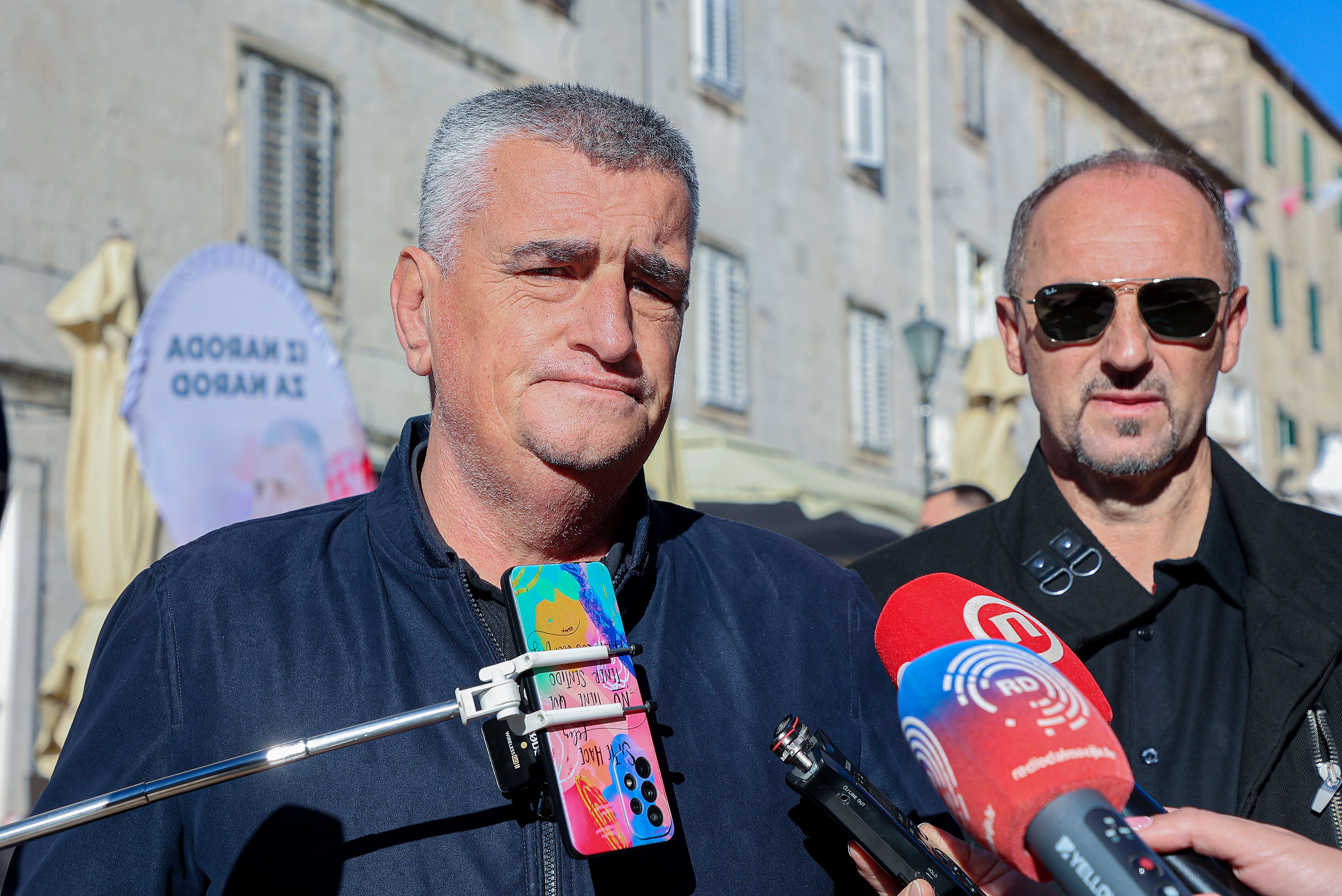 Sinj: Miro Bulj započeo prikupljanje potpisa za predsjedničku kandidaturu