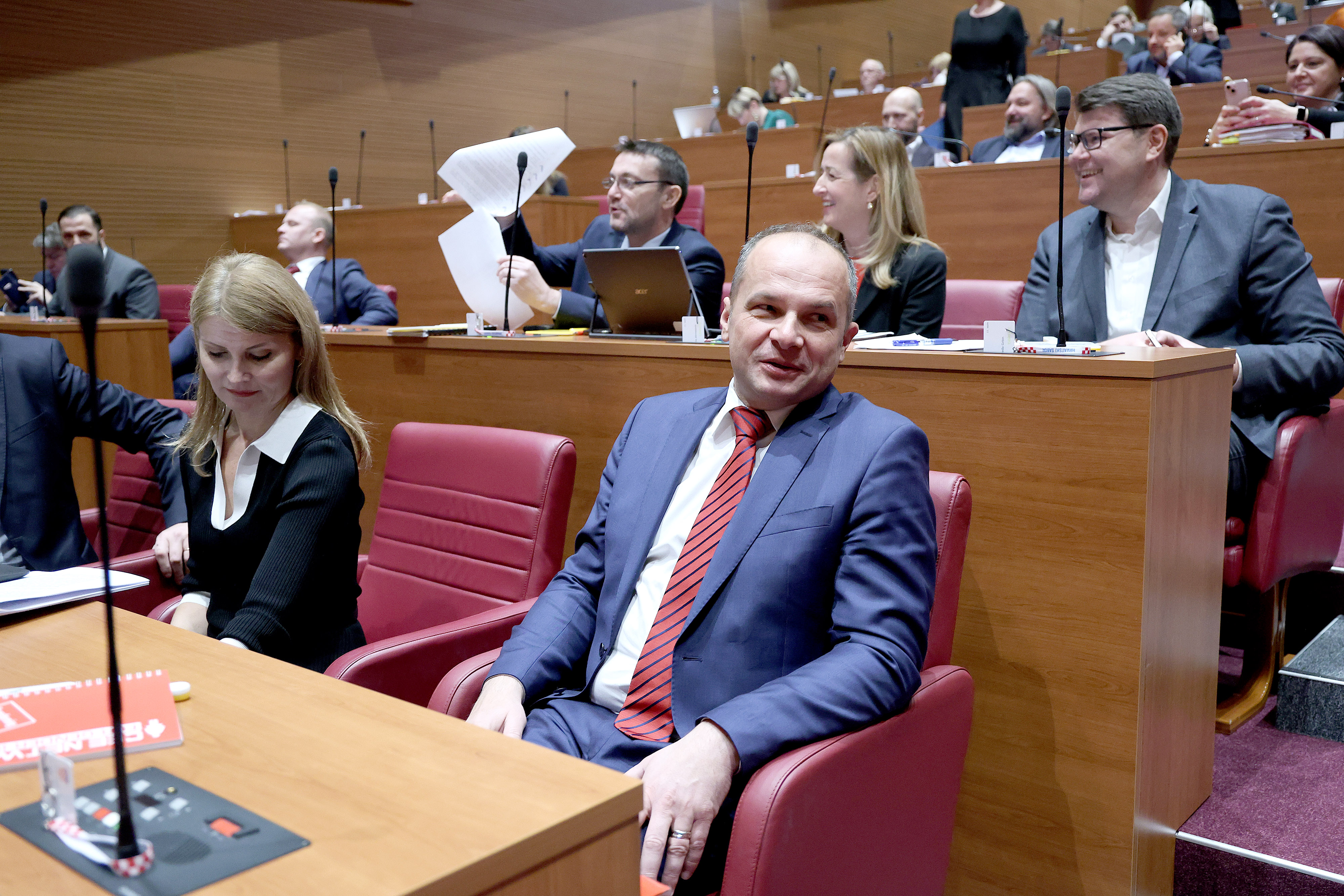 Zagreb: U Saboru počela rasprava o povjerenju premijeru Plenkoviću