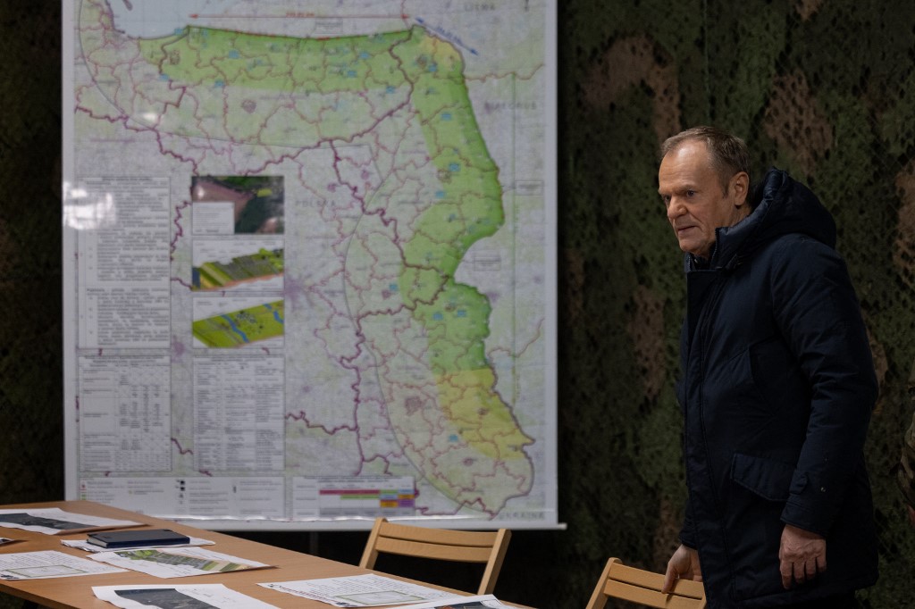 istočni štit, donald tusk, poljska, granica, istočna, zmajevi zubi