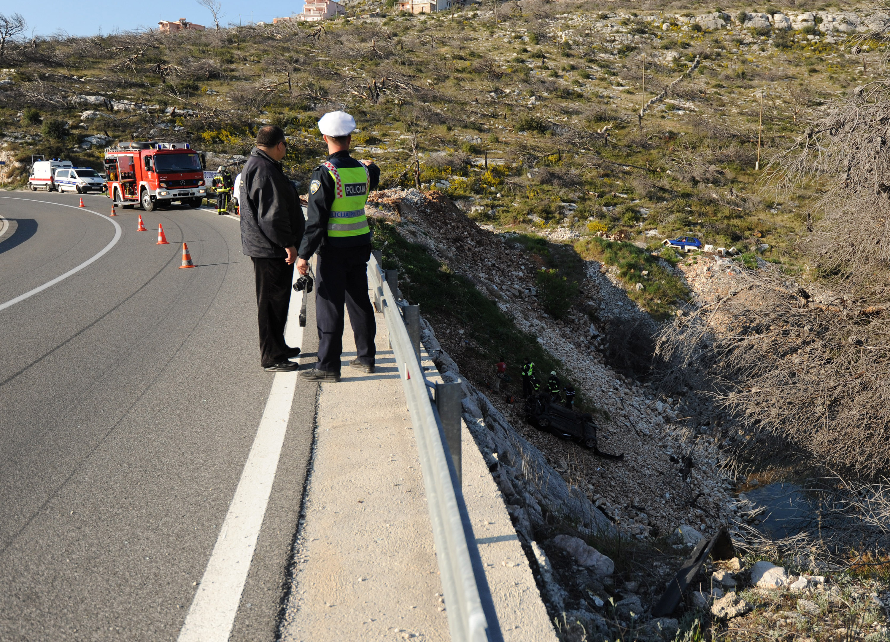 Primoten: Dva mladi?a poginula u tekoj prometnoj nesre?i