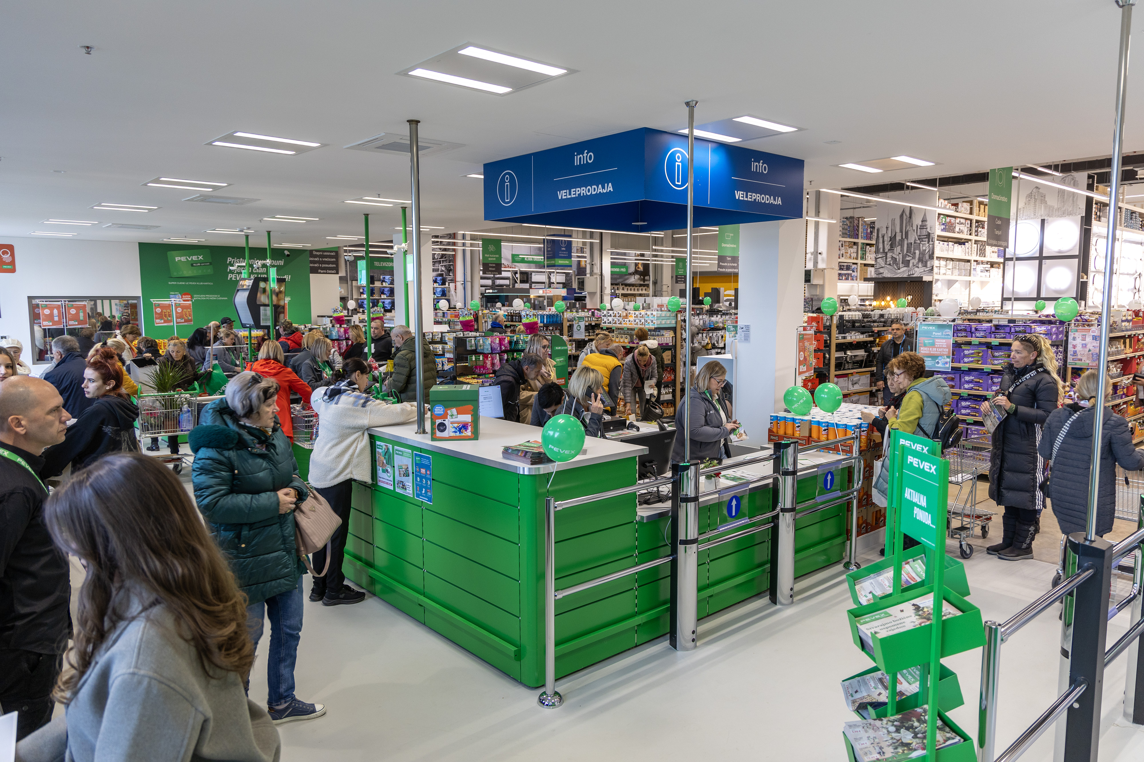 04.12.2024., Porec- Otvoren novi PEVEX u Zbadaju kraj Poreca.