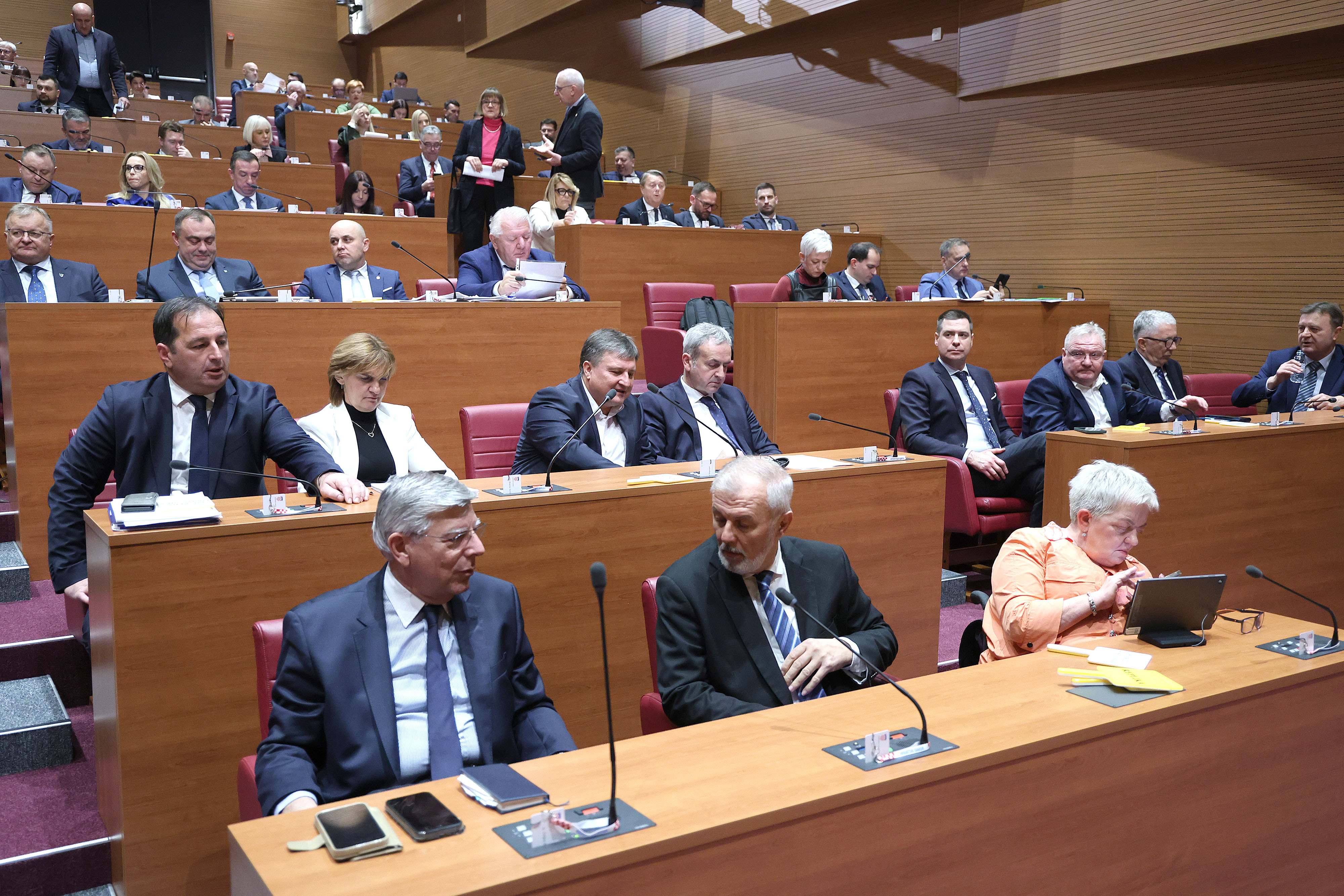 Zagreb: U Saboru započelo glasovanje