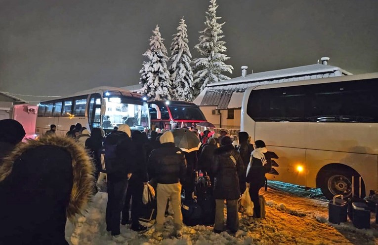 5dcf228c-d79f-448b-8e3e-95c5bc02974c