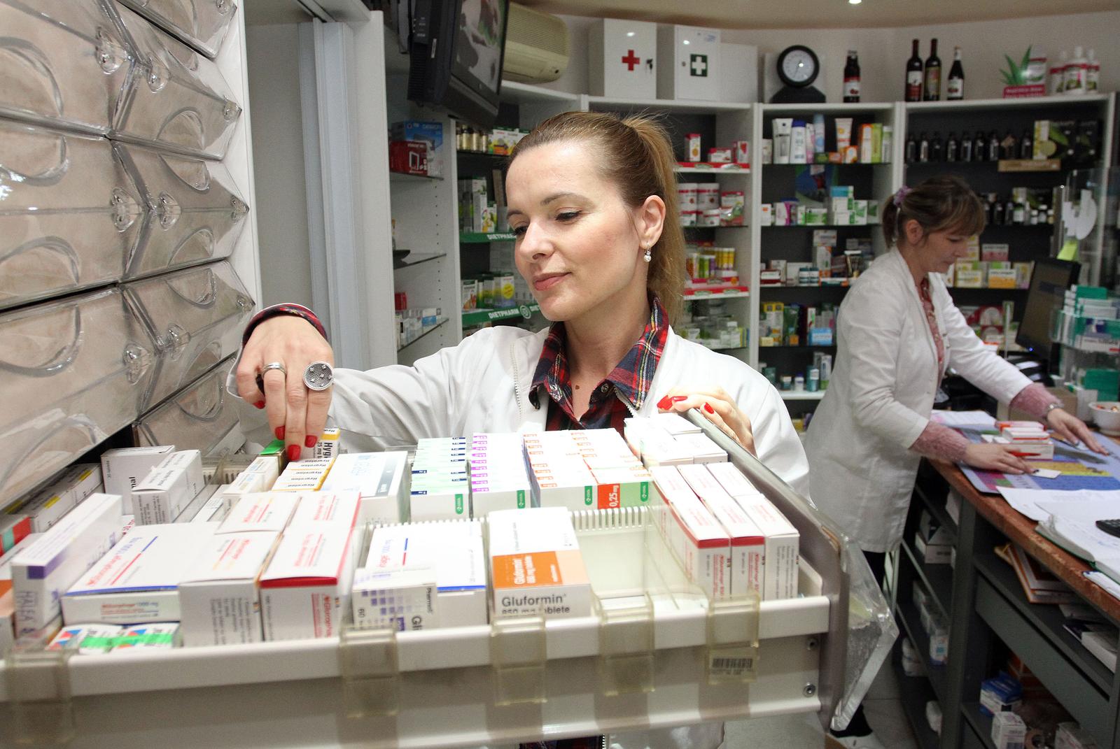 Čakovec: Farmaceuti u Ljekarni Počuča
