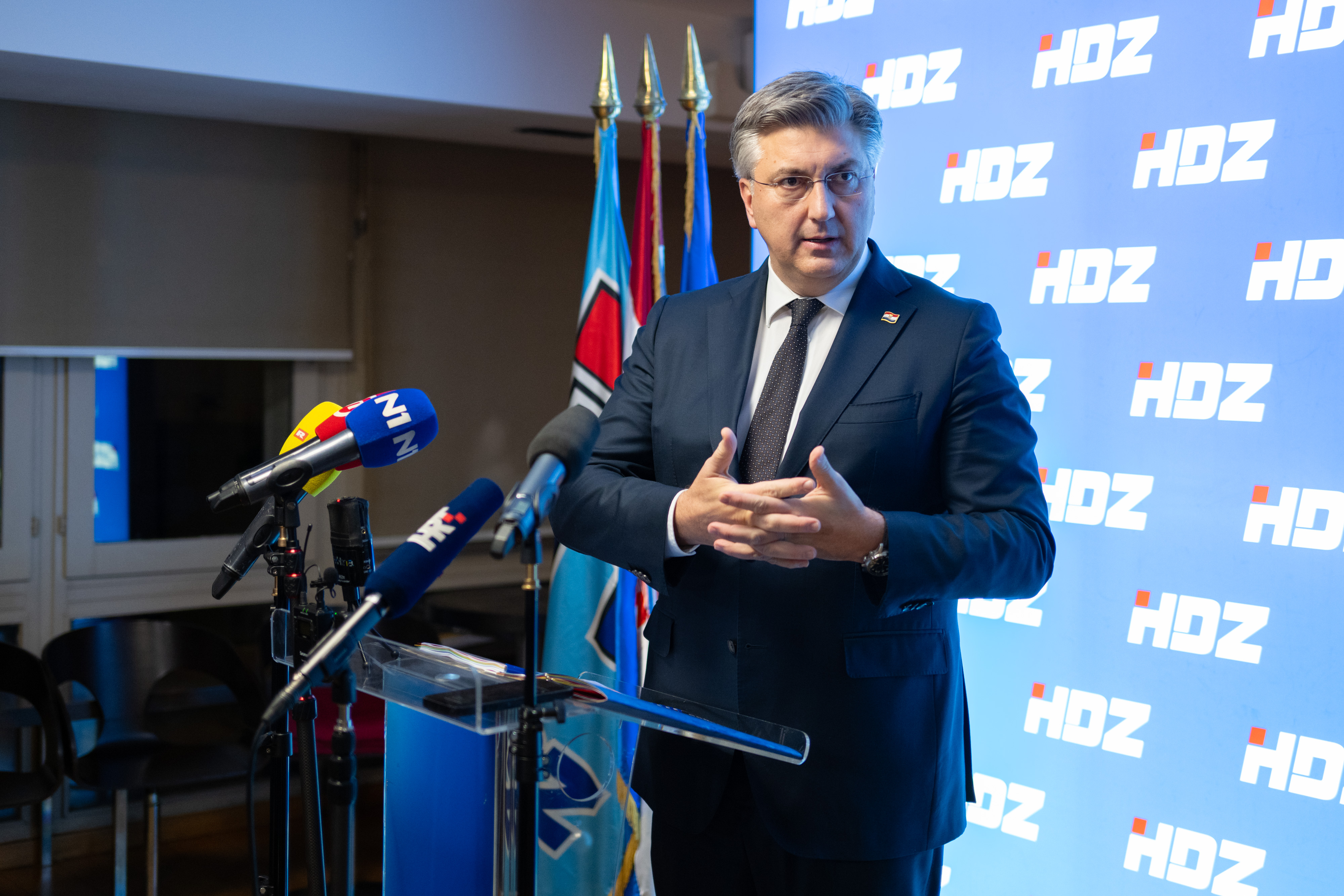 Zagreb: Andrej Plenković obratio se medijima nakon sjednice šireg Predsjedništva stranke