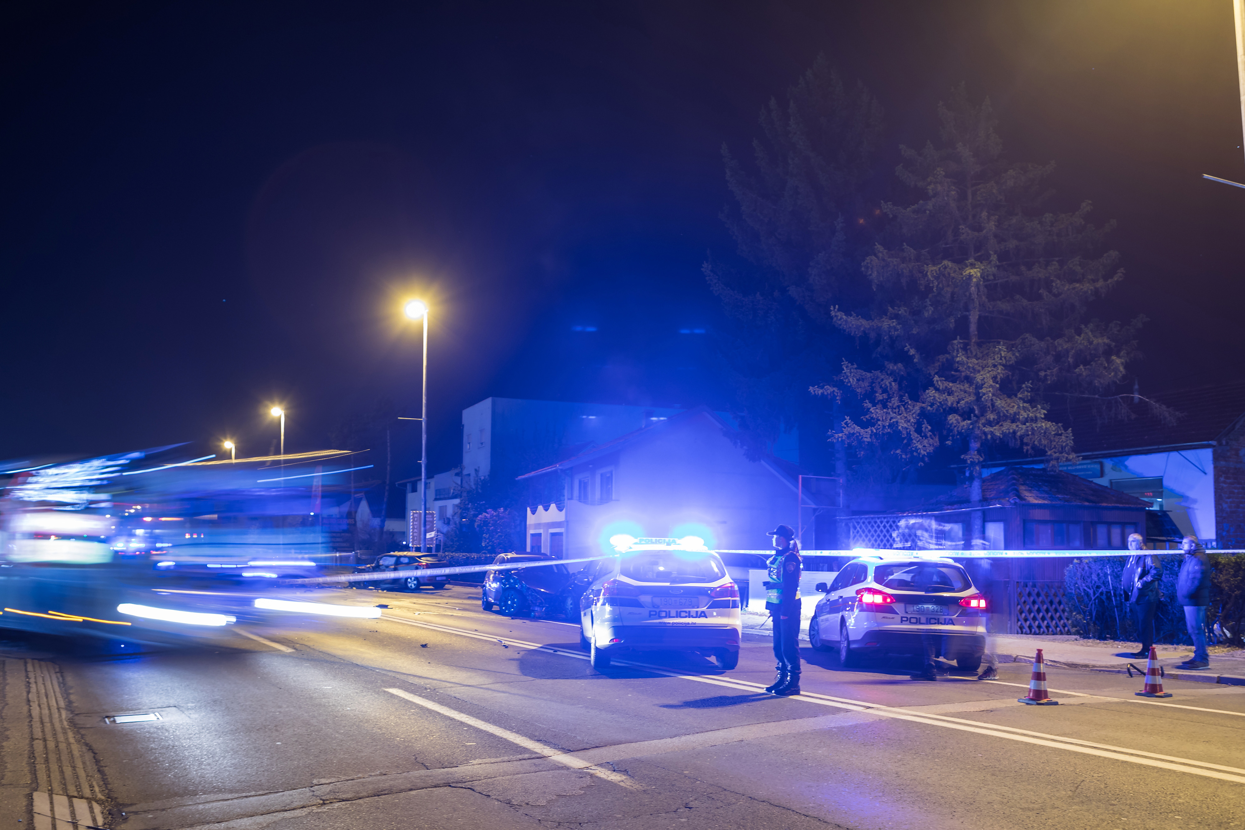 Nekoliko ljudi ozlijeđeno u sudaru više automobila u Sesvetama