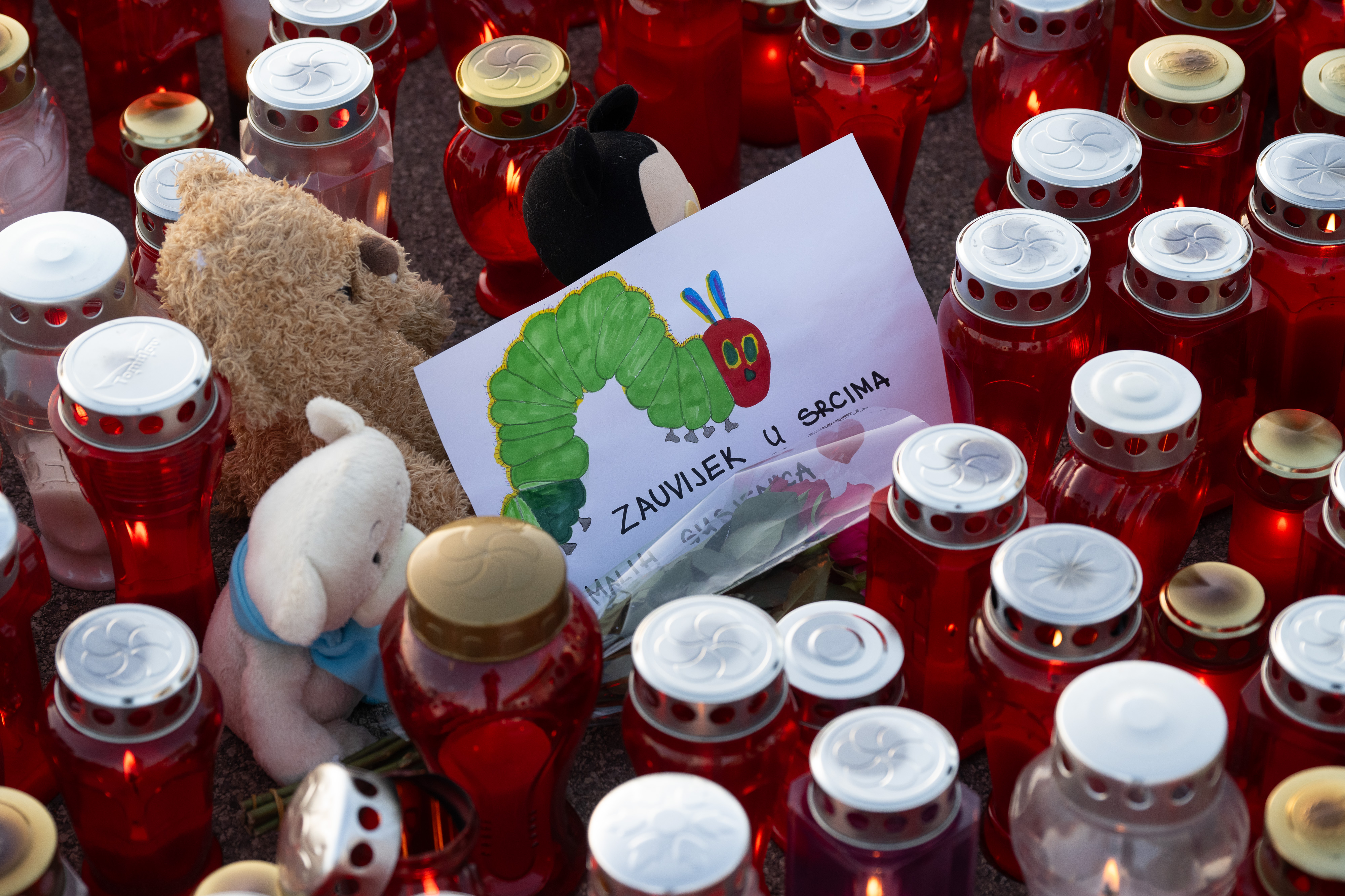 Zagreb: Jutro nakon tragičnog događaja u školi u Prečkom