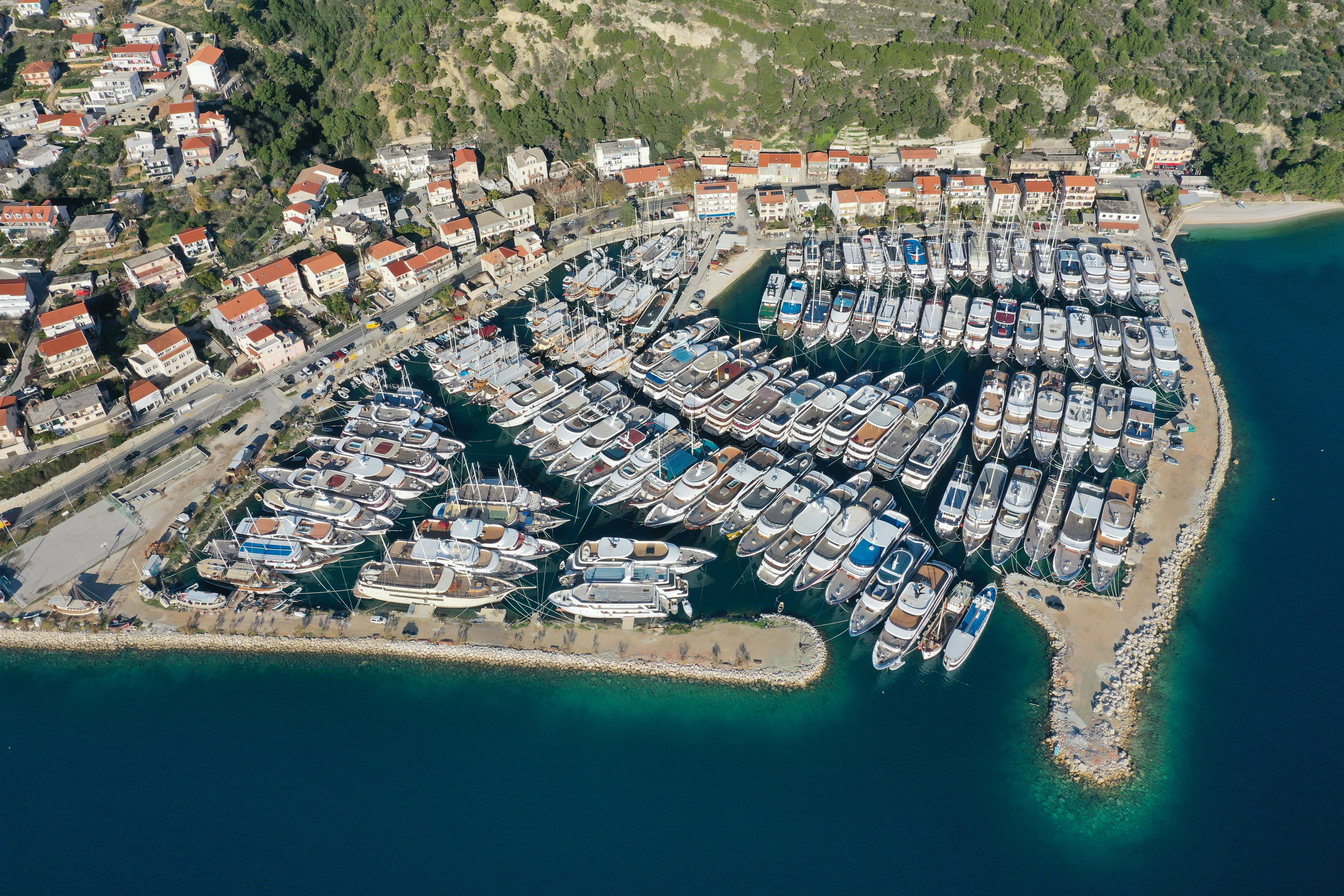 Pogled iz zraka na najdivljiju luku na Jadranu