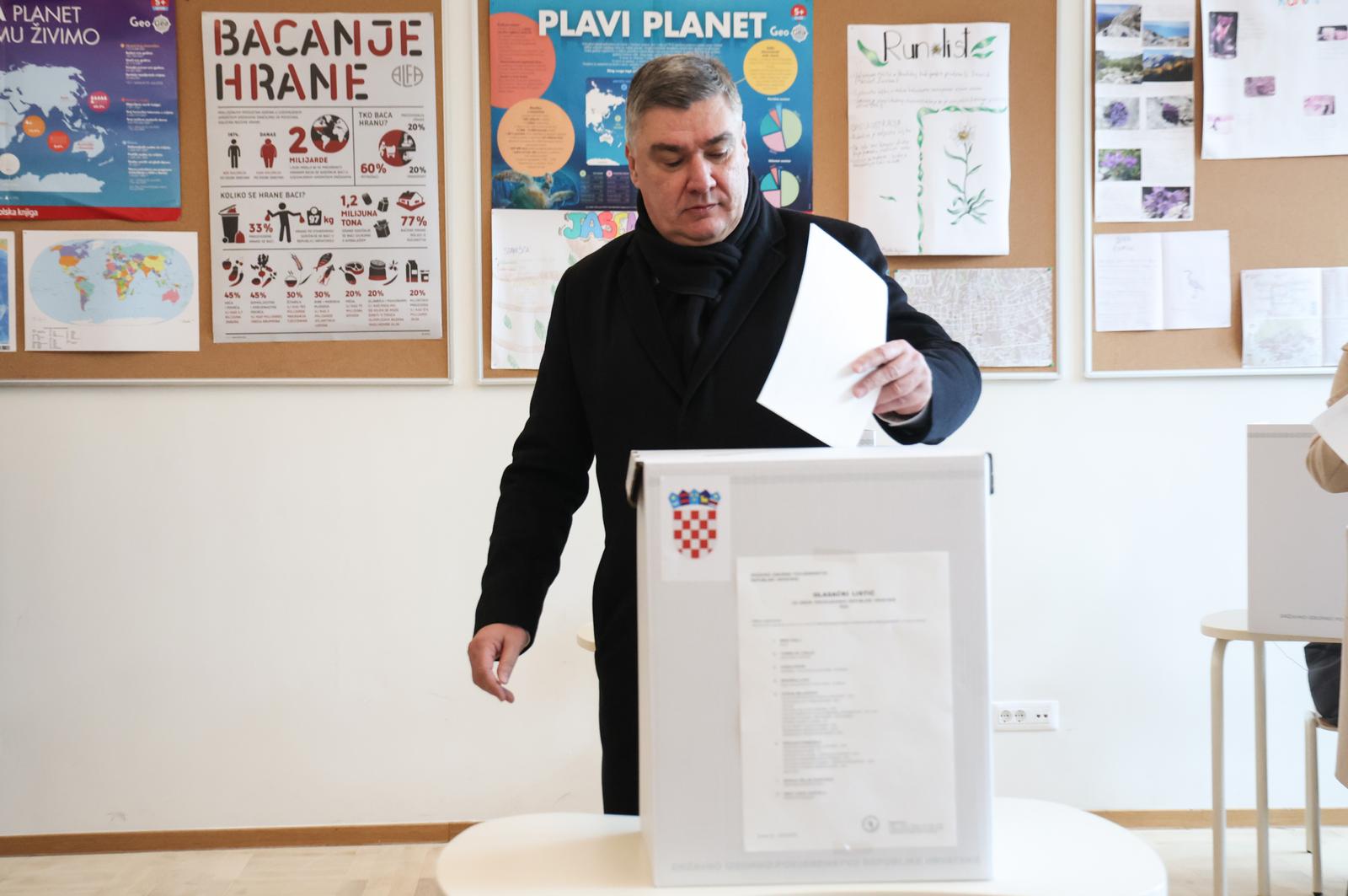 Zagreb: Aktualni predsjednik Zoran Milanović glasovao na predsjedničkim izborima