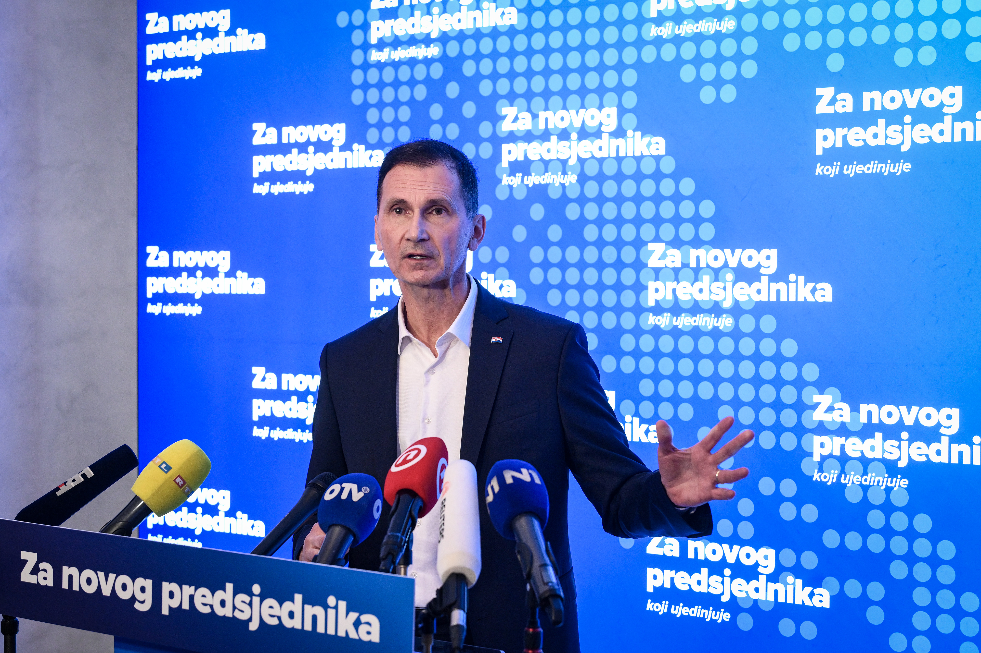 Zagreb: Kandidat za predsjednika Republike Hrvatske Dragan Primorac održao je konferenciju za medije